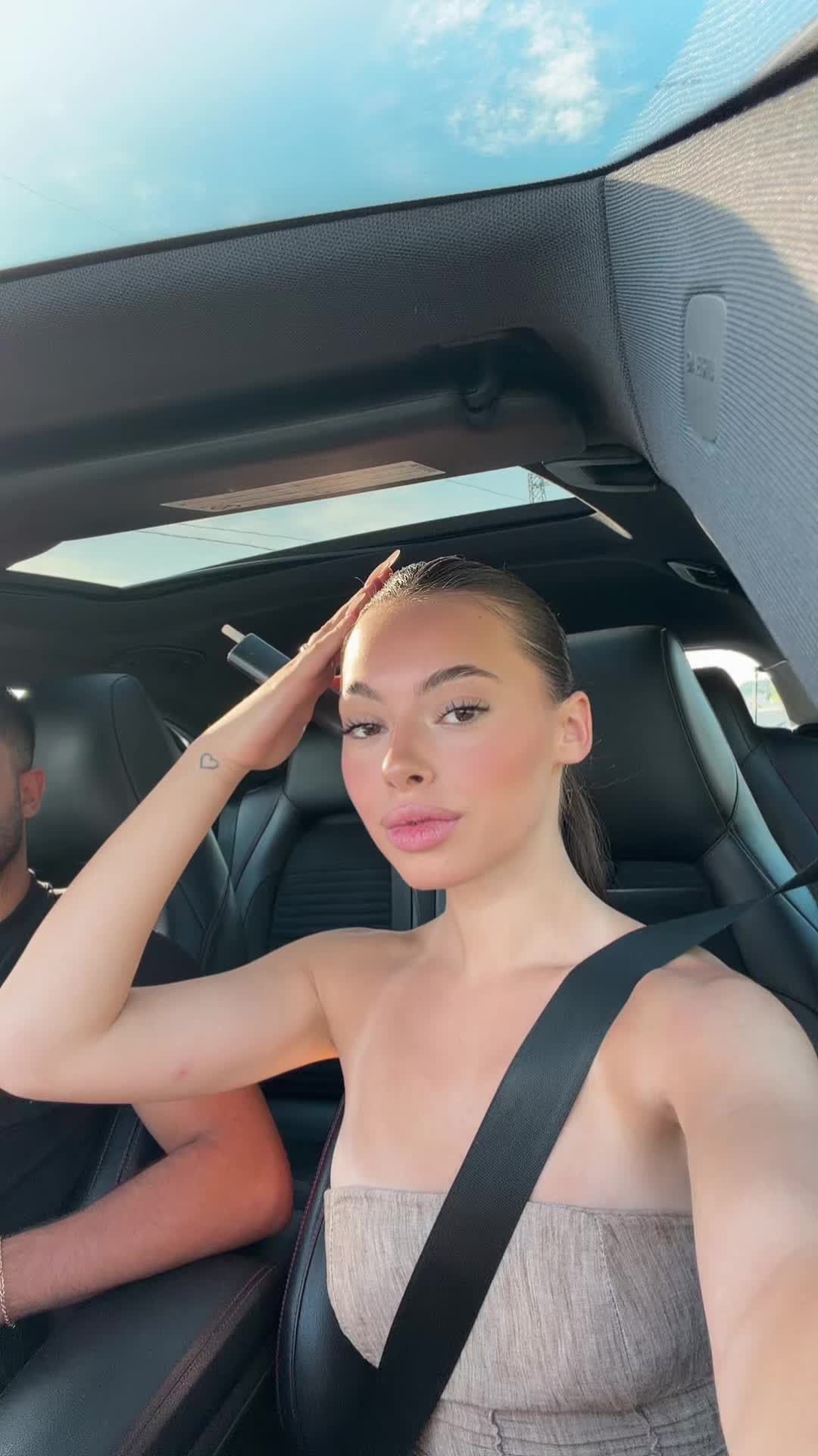 @paola🇦🇱