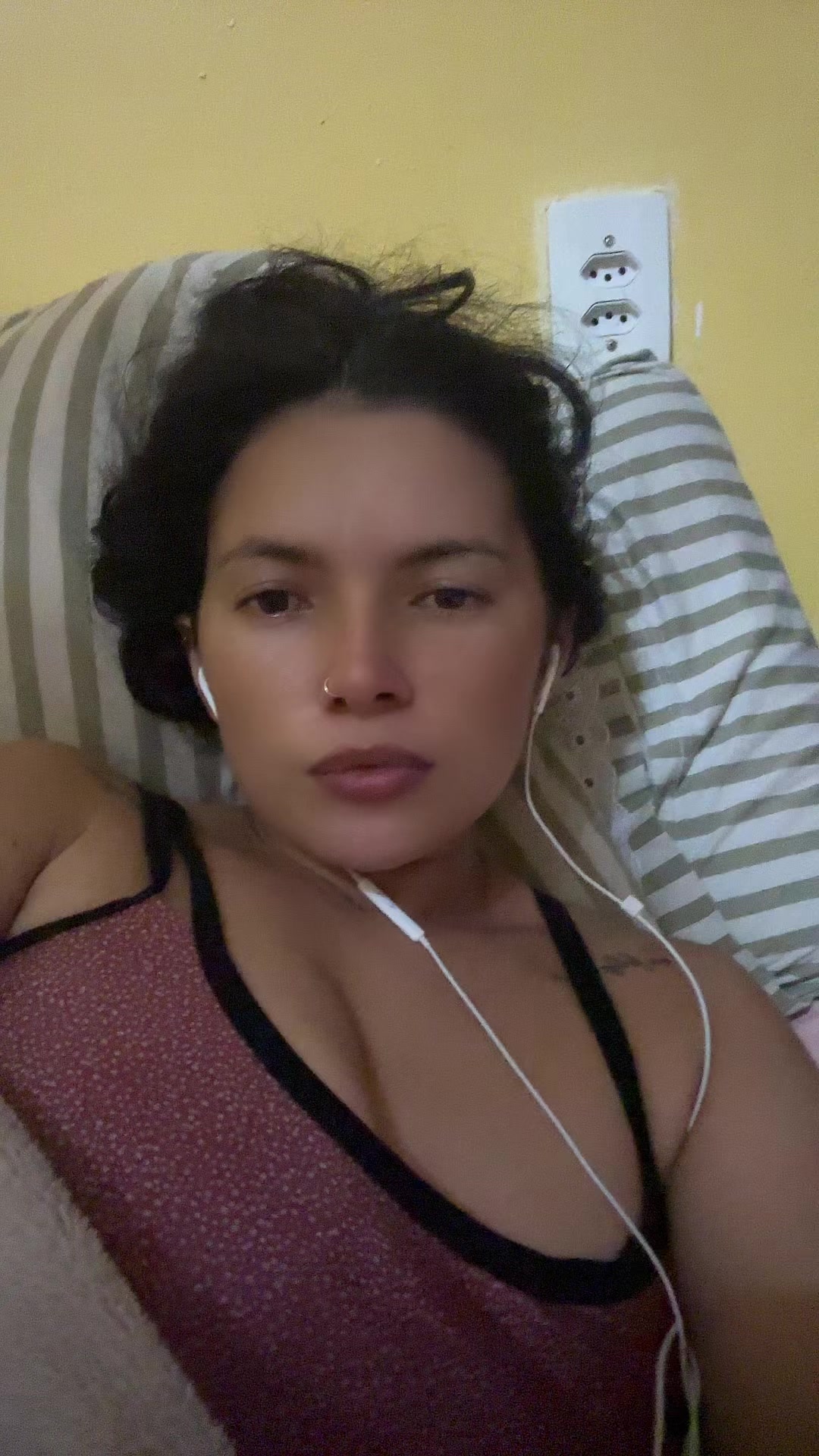 @Leiaalvess