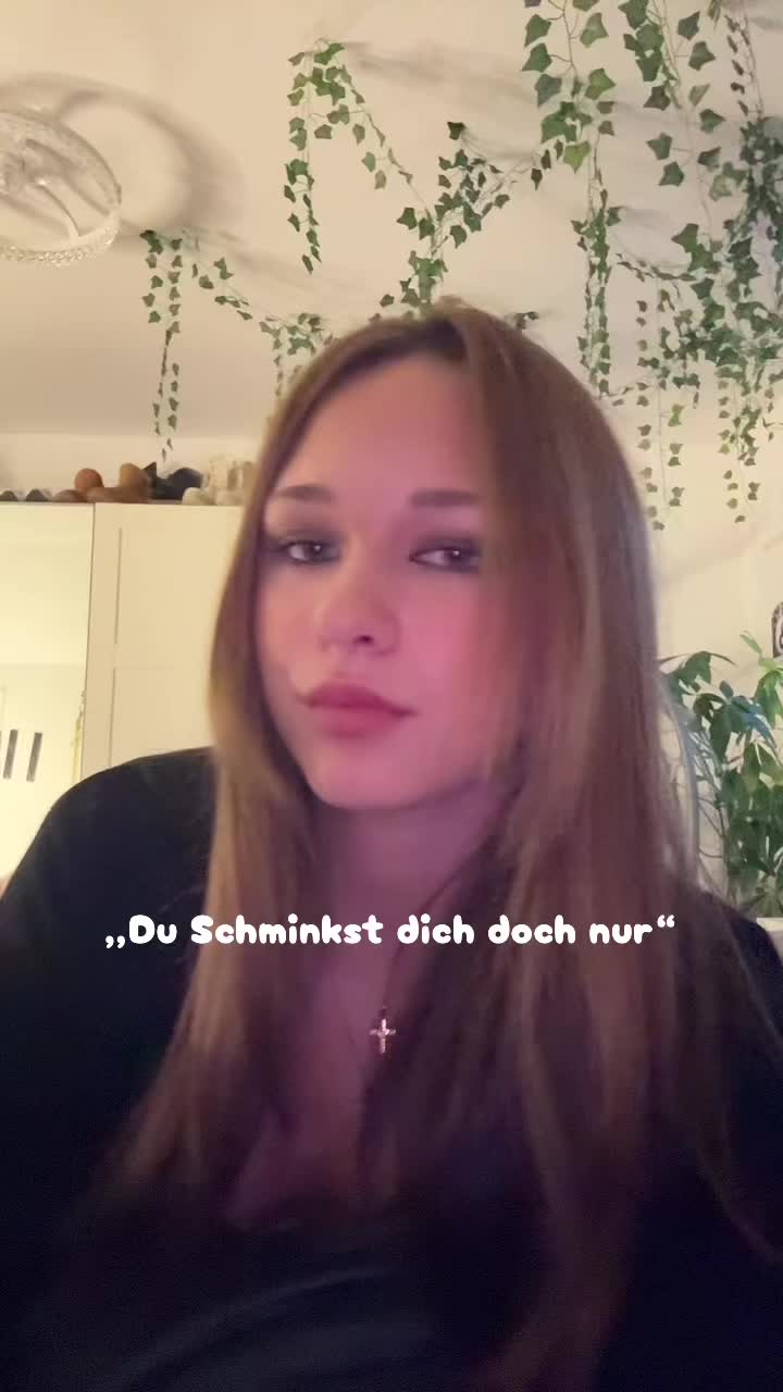 @€lla_🪼