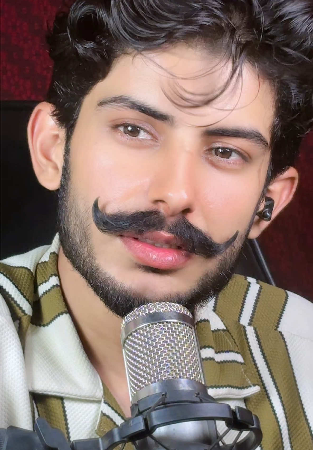 @𝗔𝗱𝗲𝗲𝗯 𝘼𝙛𝙞𝙚