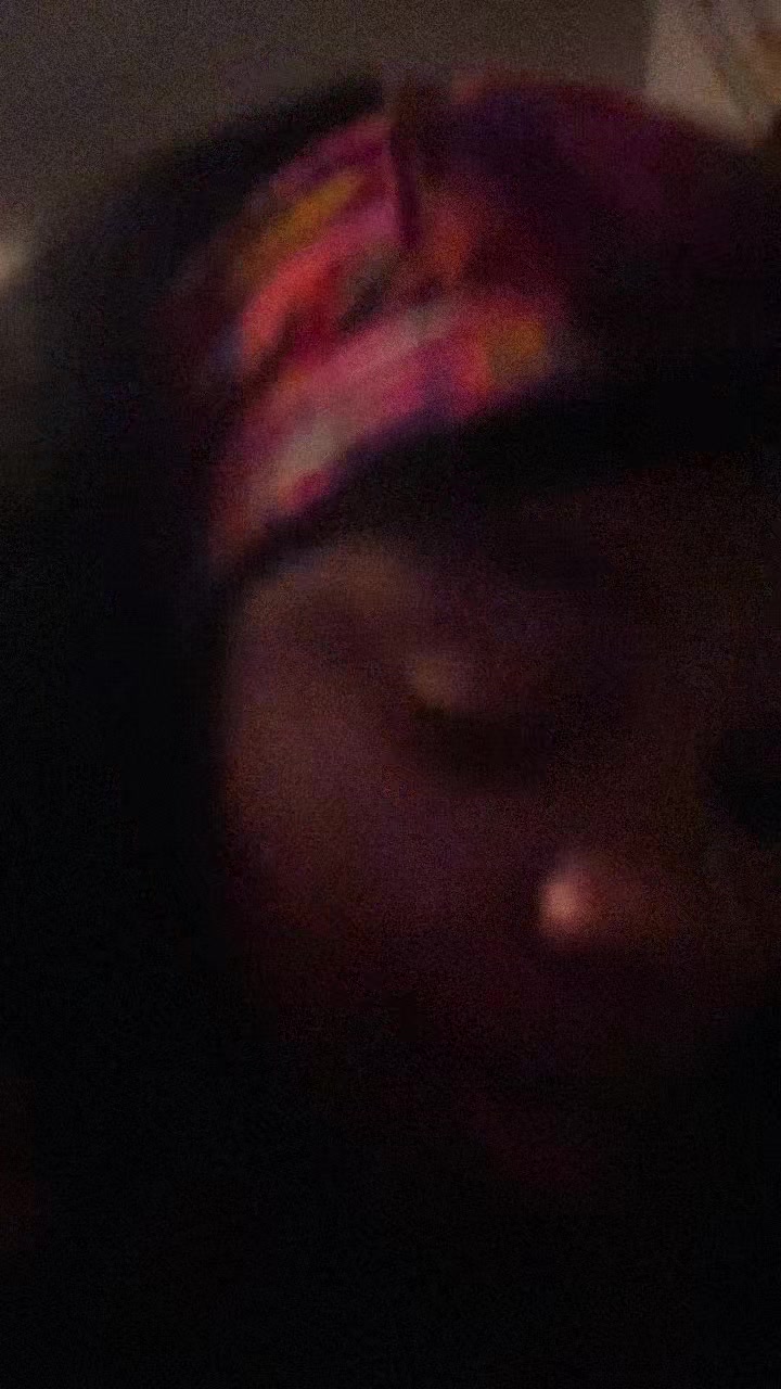 @🫦