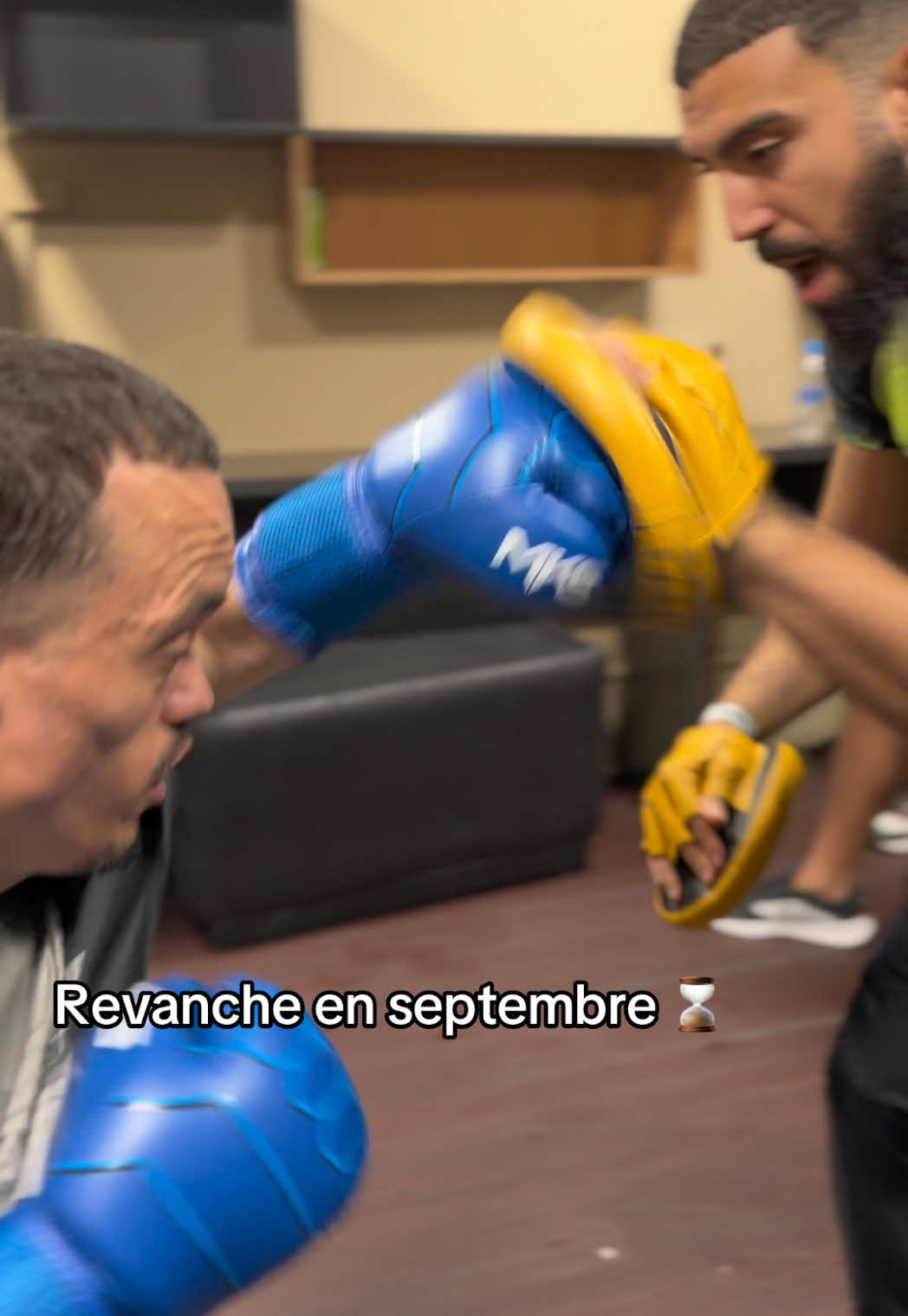 @justminioff 🥊