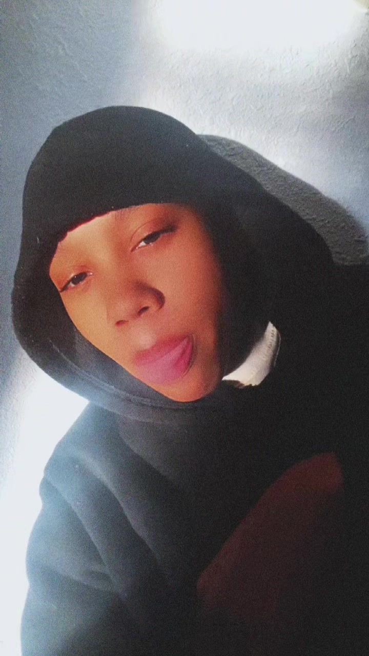 @lightskin._.shania🔥