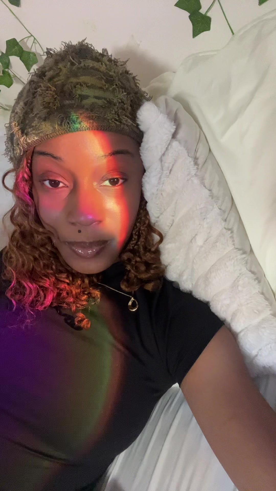 @👰🏾&zwj;♀️