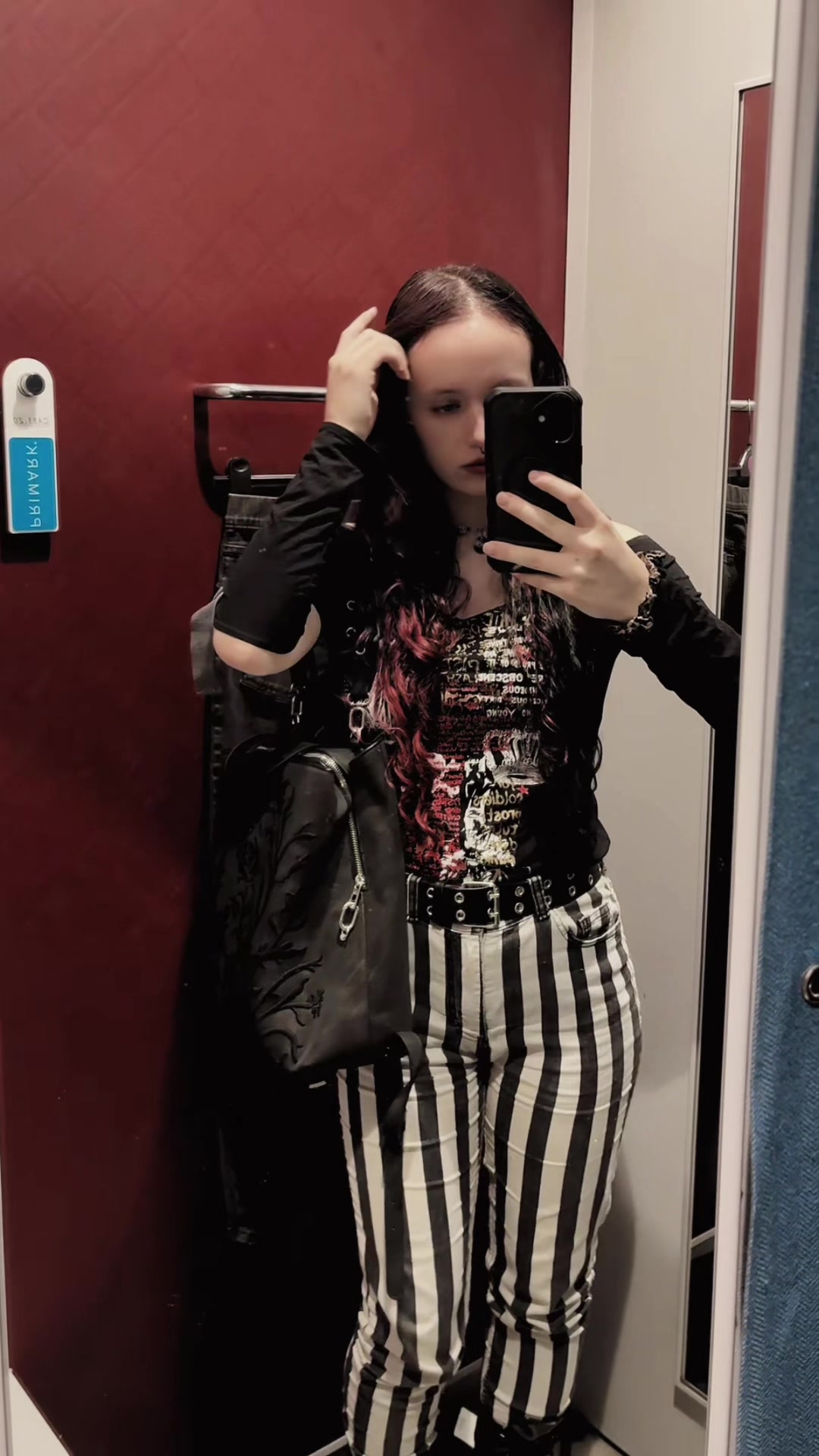 @🦇 𝔐𝔞𝔯𝔦𝔫𝔢 - Goth Girl