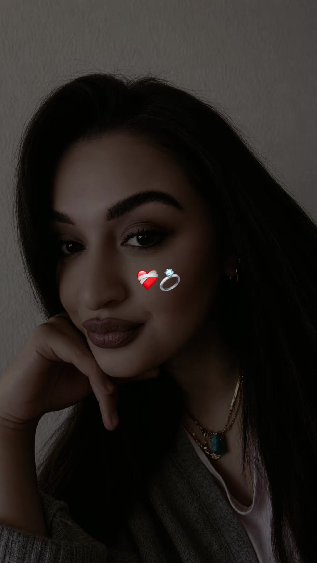 @Aylin_j