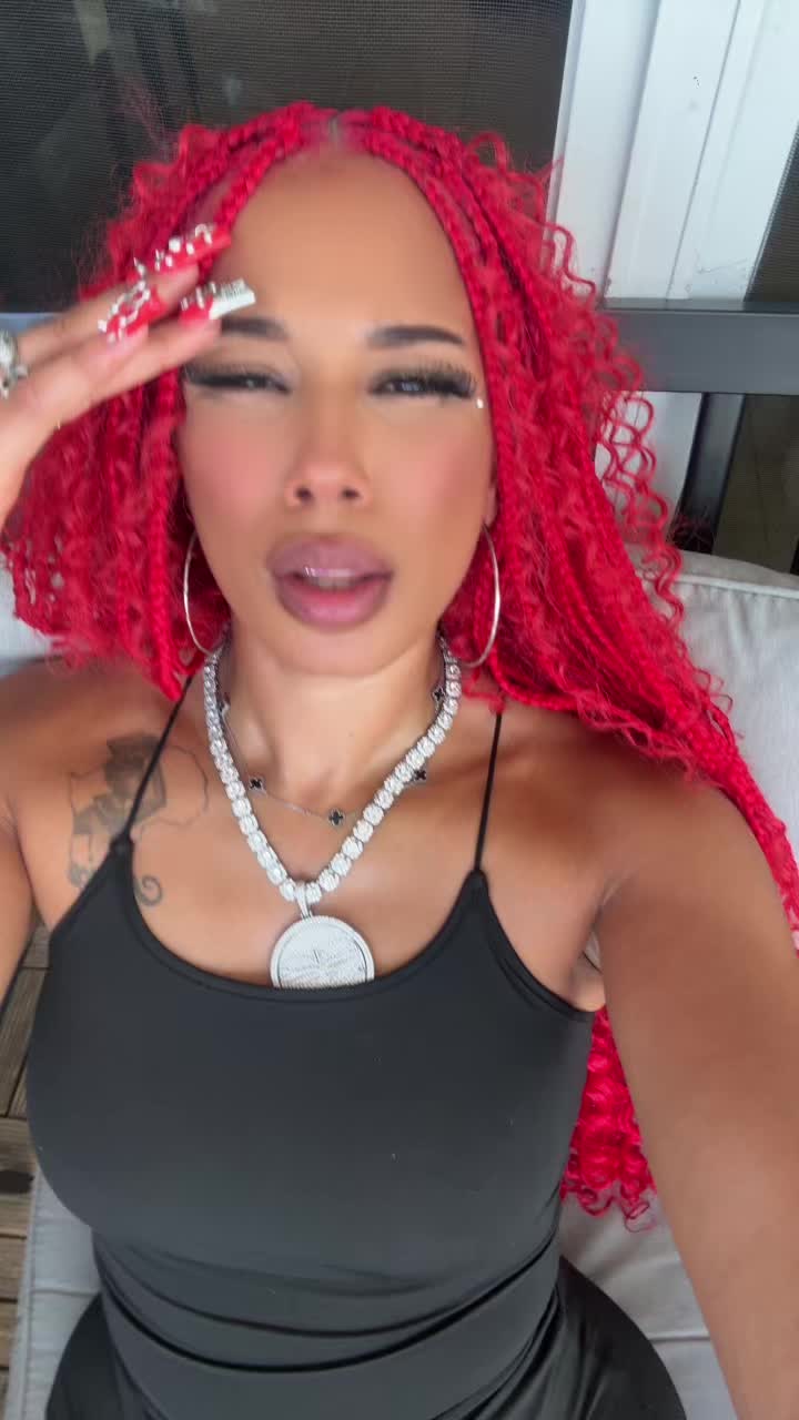 @queenshit