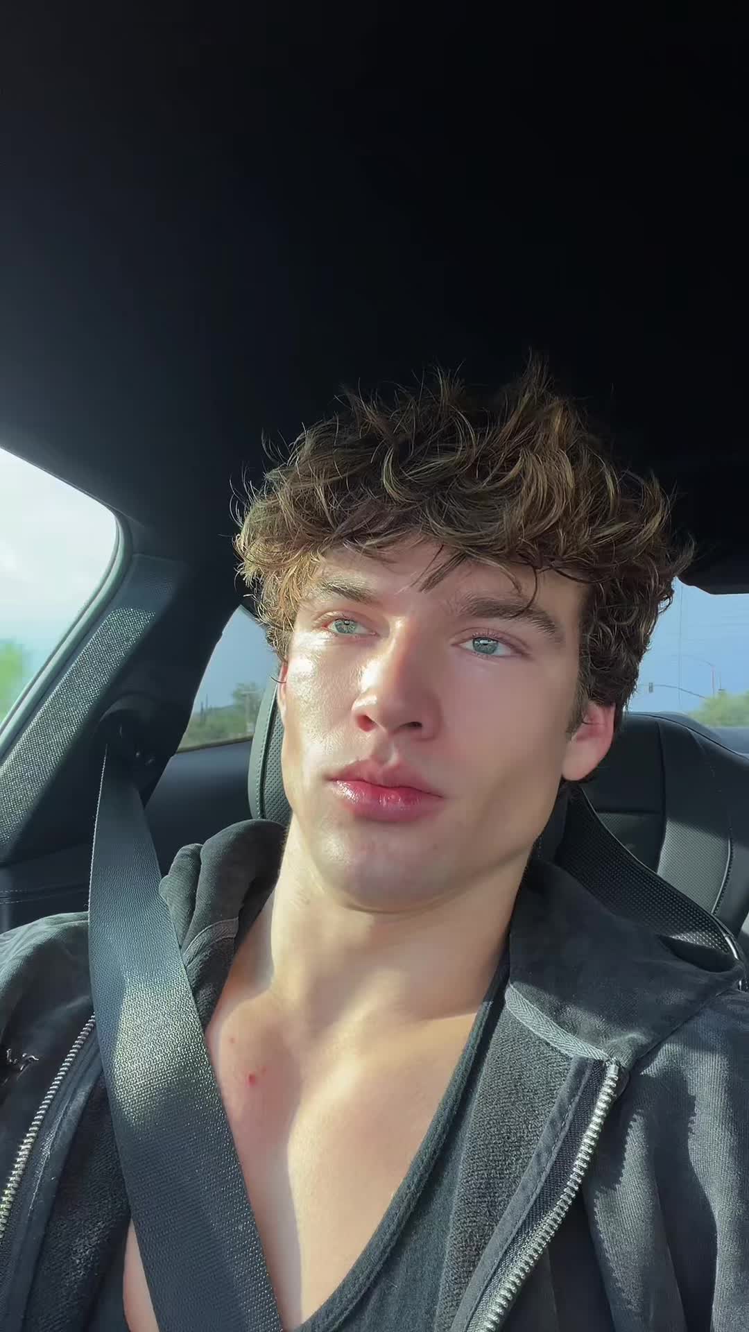 @derb