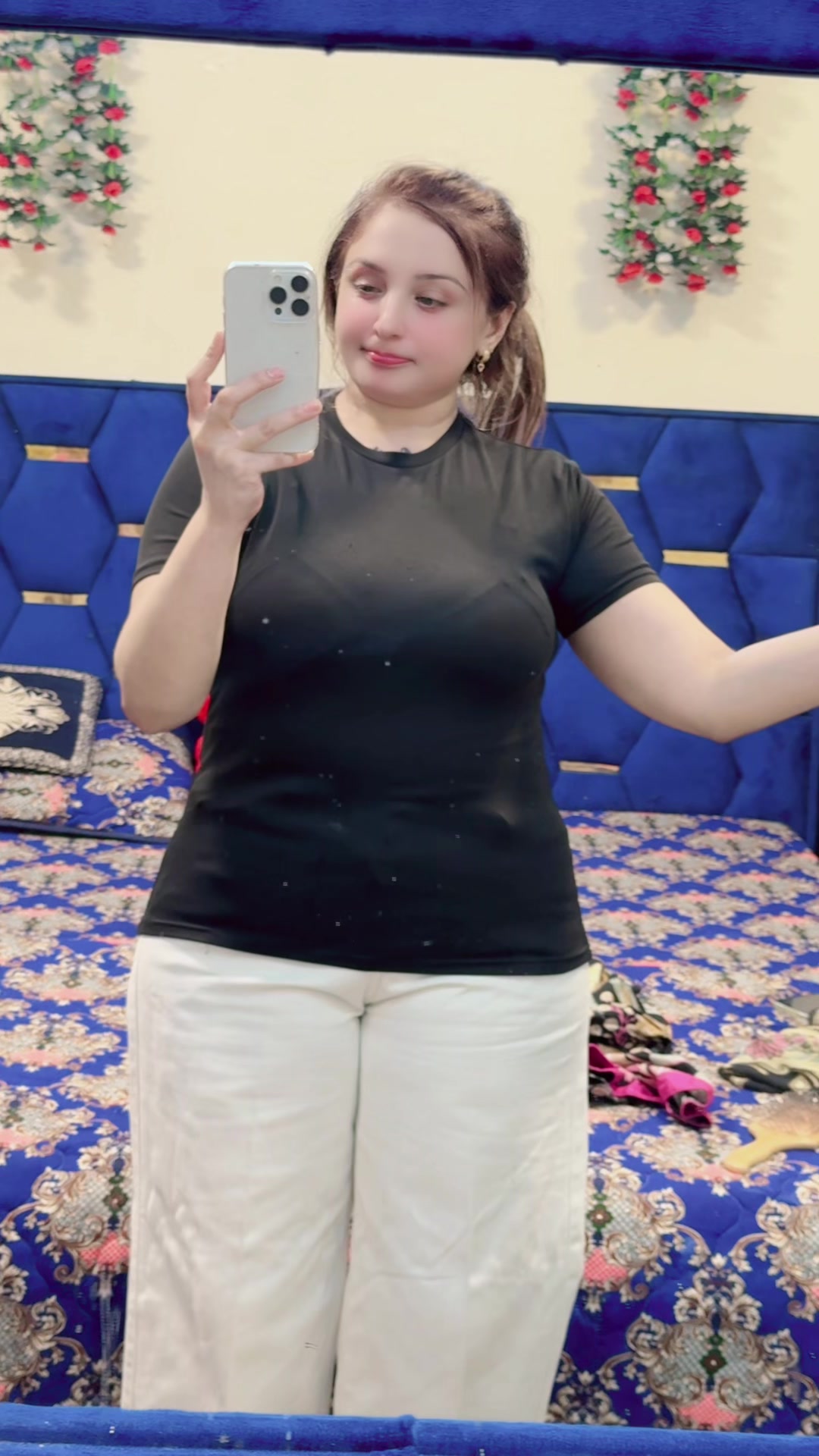 @zarosha_khan