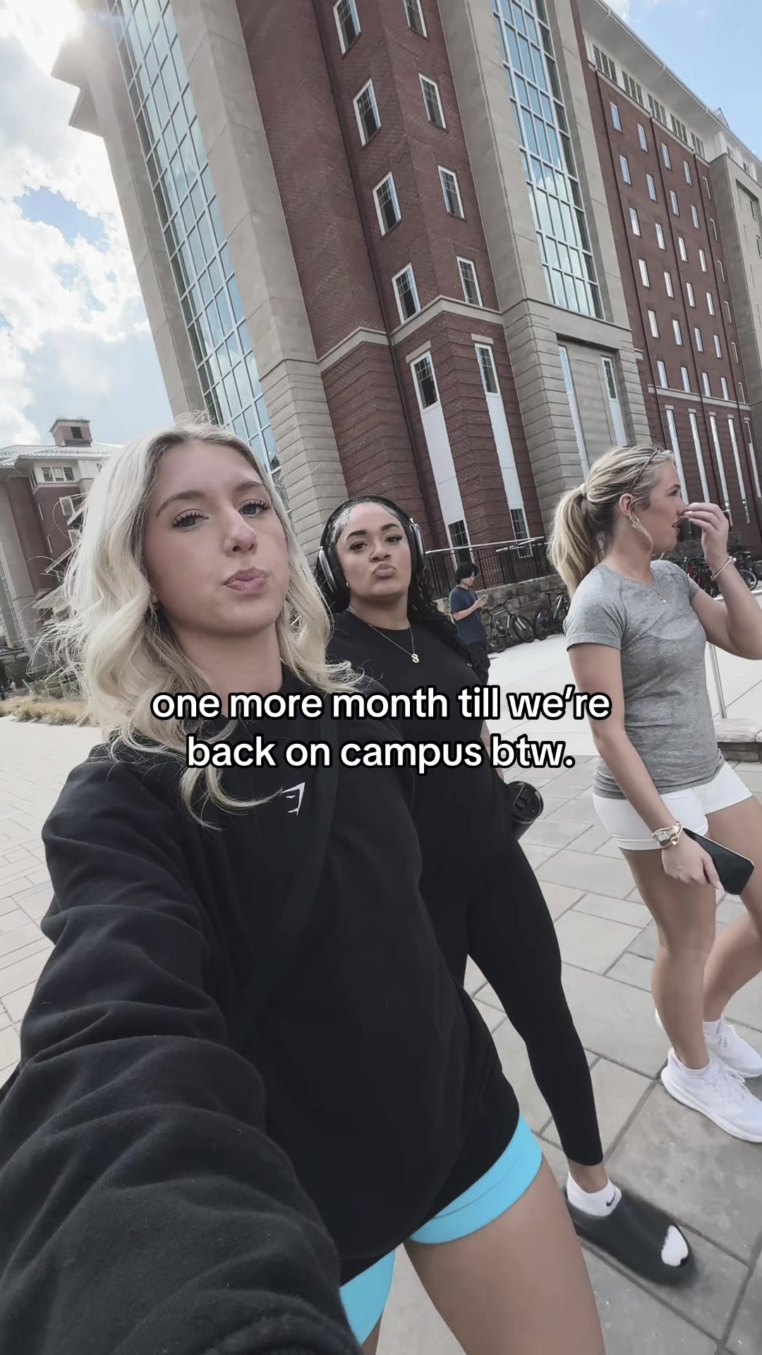 @ellie