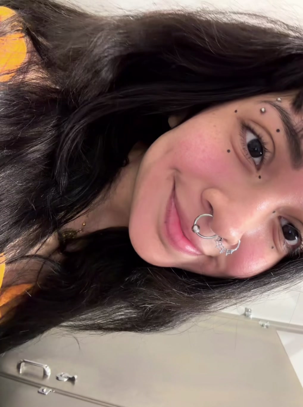 @grndmskissin_