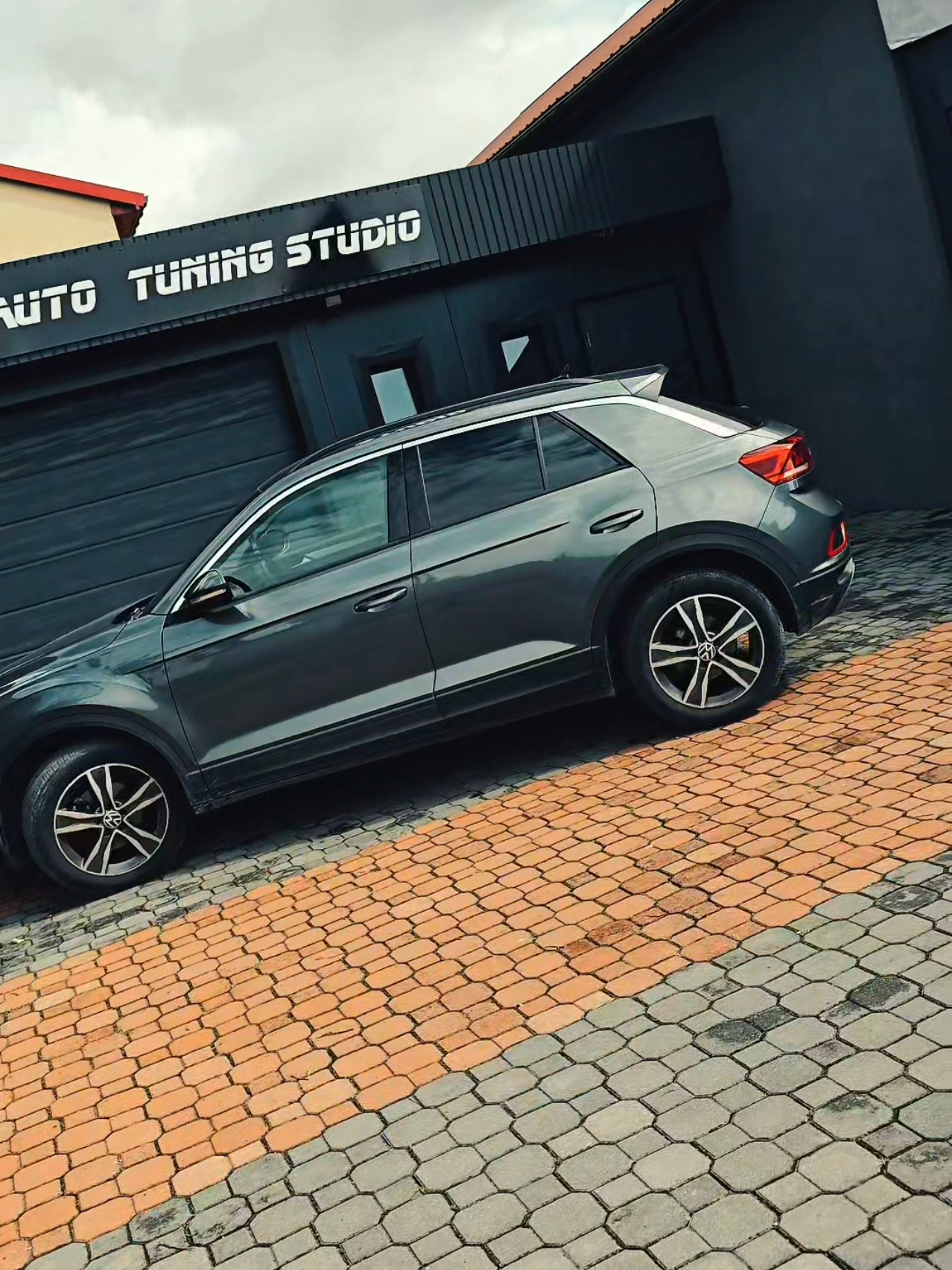 @Auto tuning studio