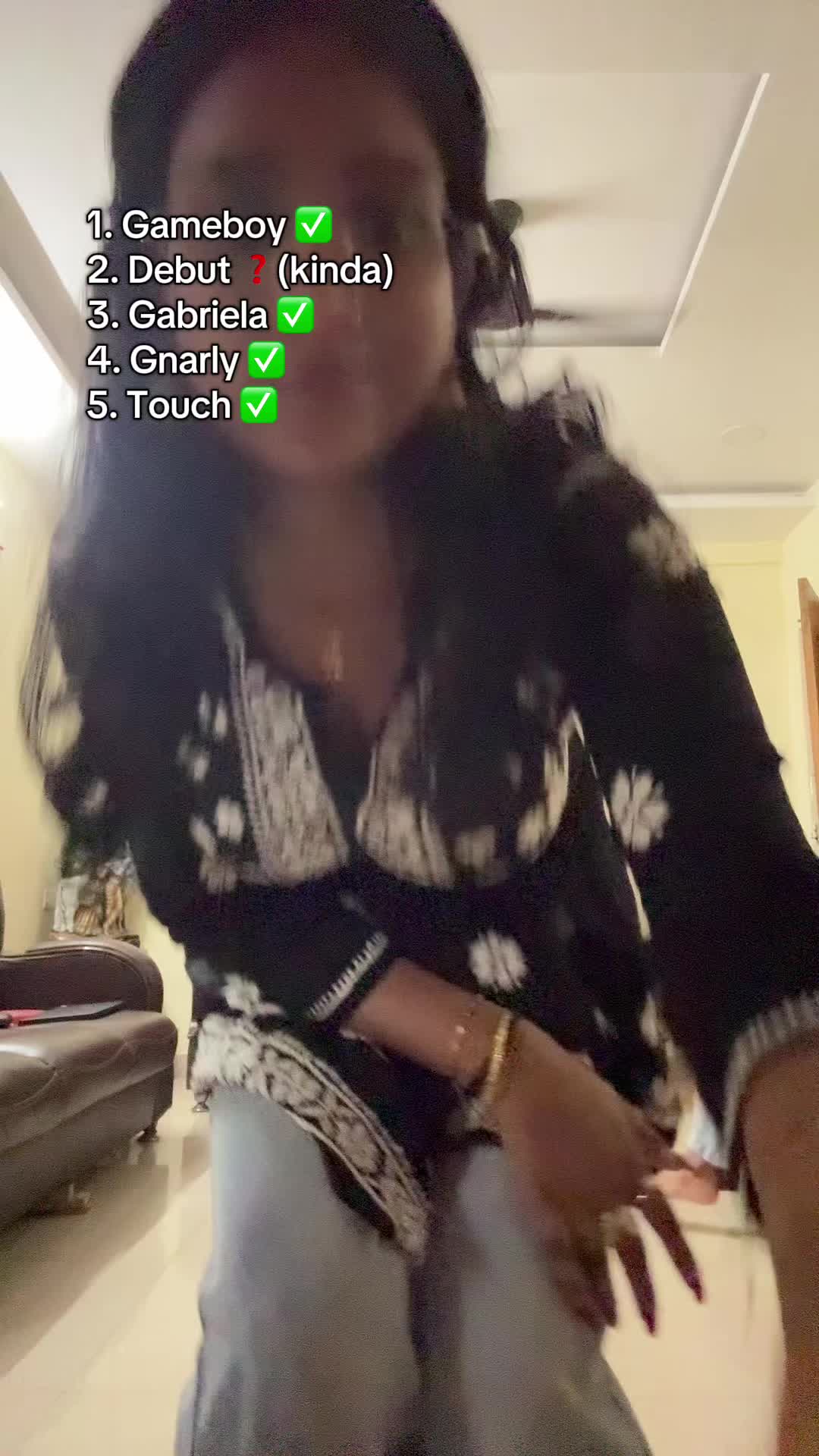 @divyamommyd