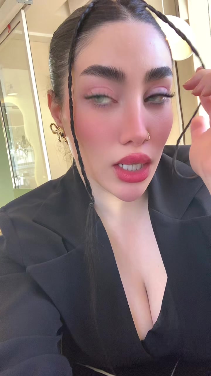 @parniashahiii78