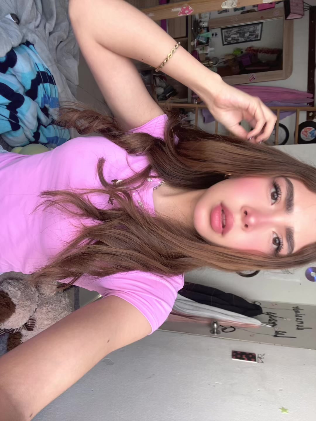@𝓼𝓱𝓪𝓵𝓸𝓶 🎀🦁