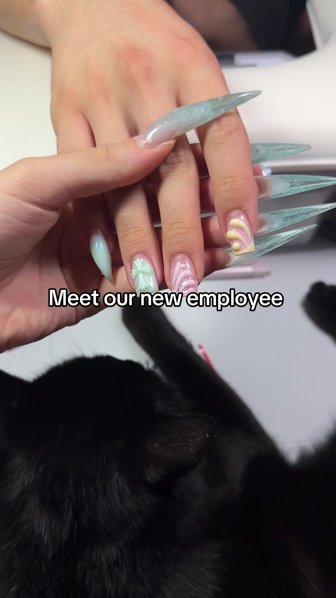 @Vivi | Nail Artist | Stuttgart