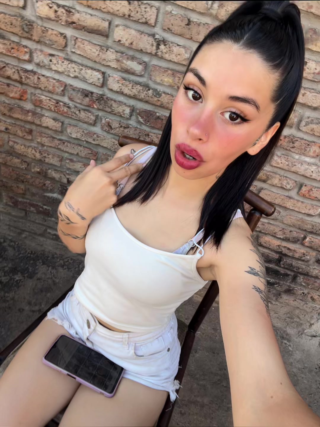 @Camila bor 🎀