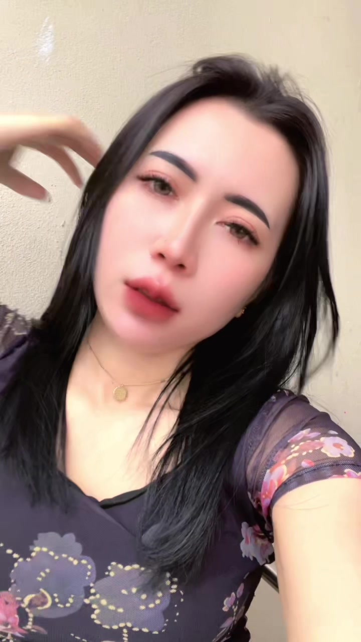 @Vebby_Veronica🦋
