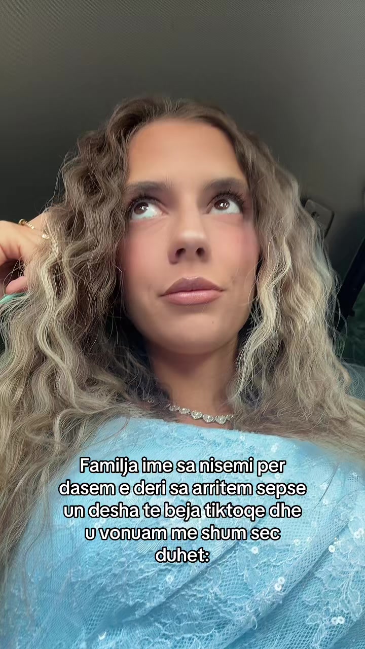 @𝑫
