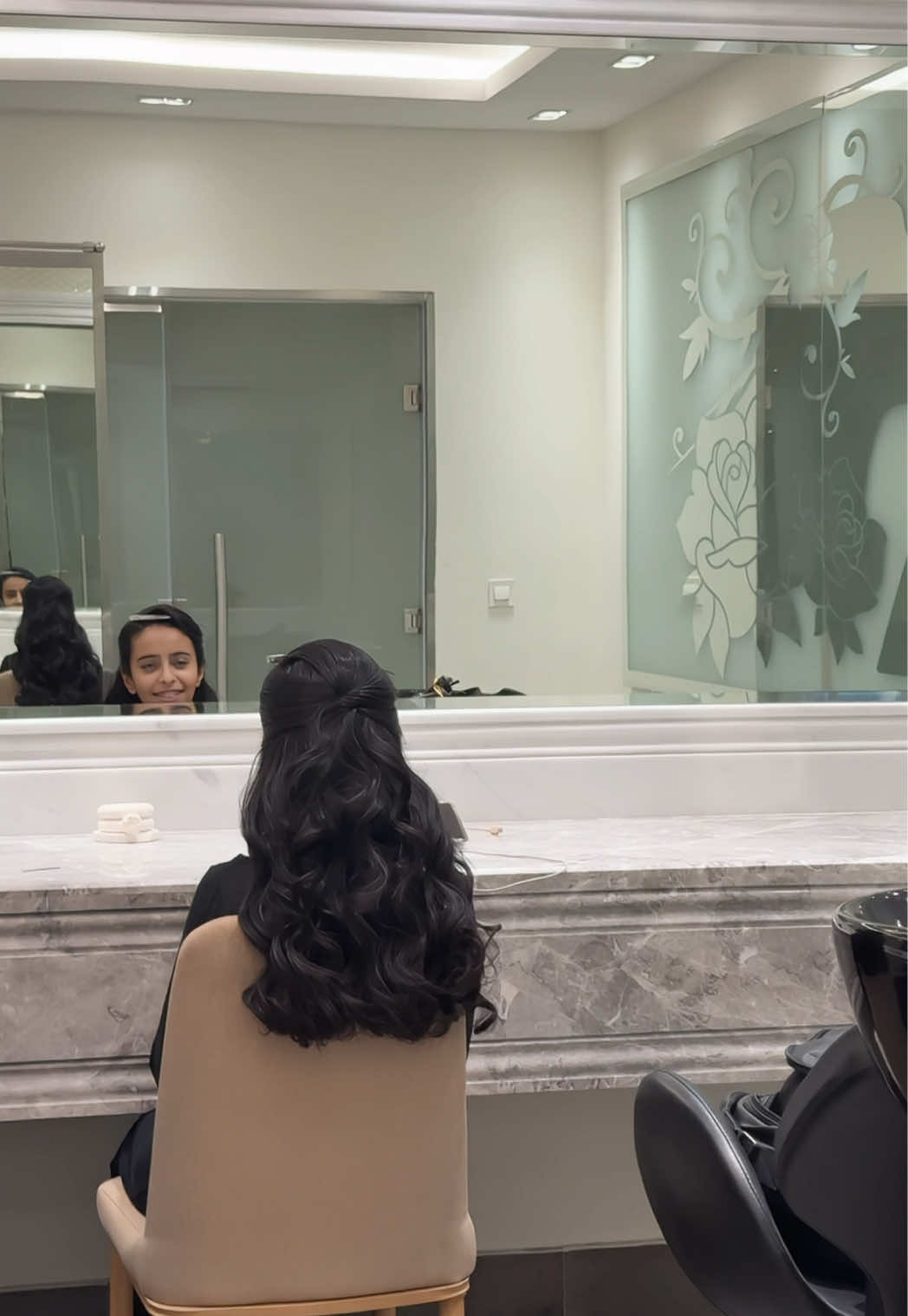 @سارة جبران | hair stylist