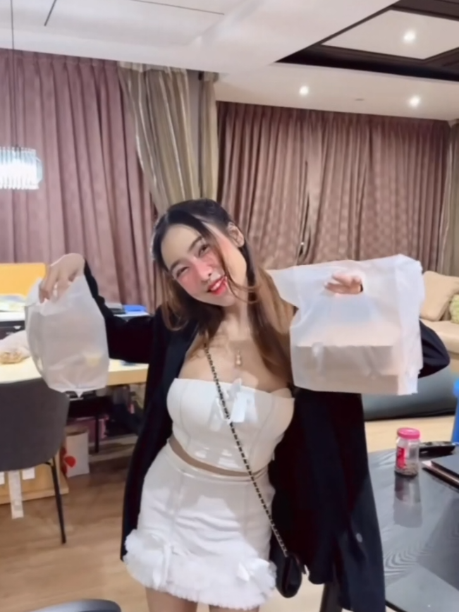 @โยเกิร์ต ชอบกินชอบรีวิว
