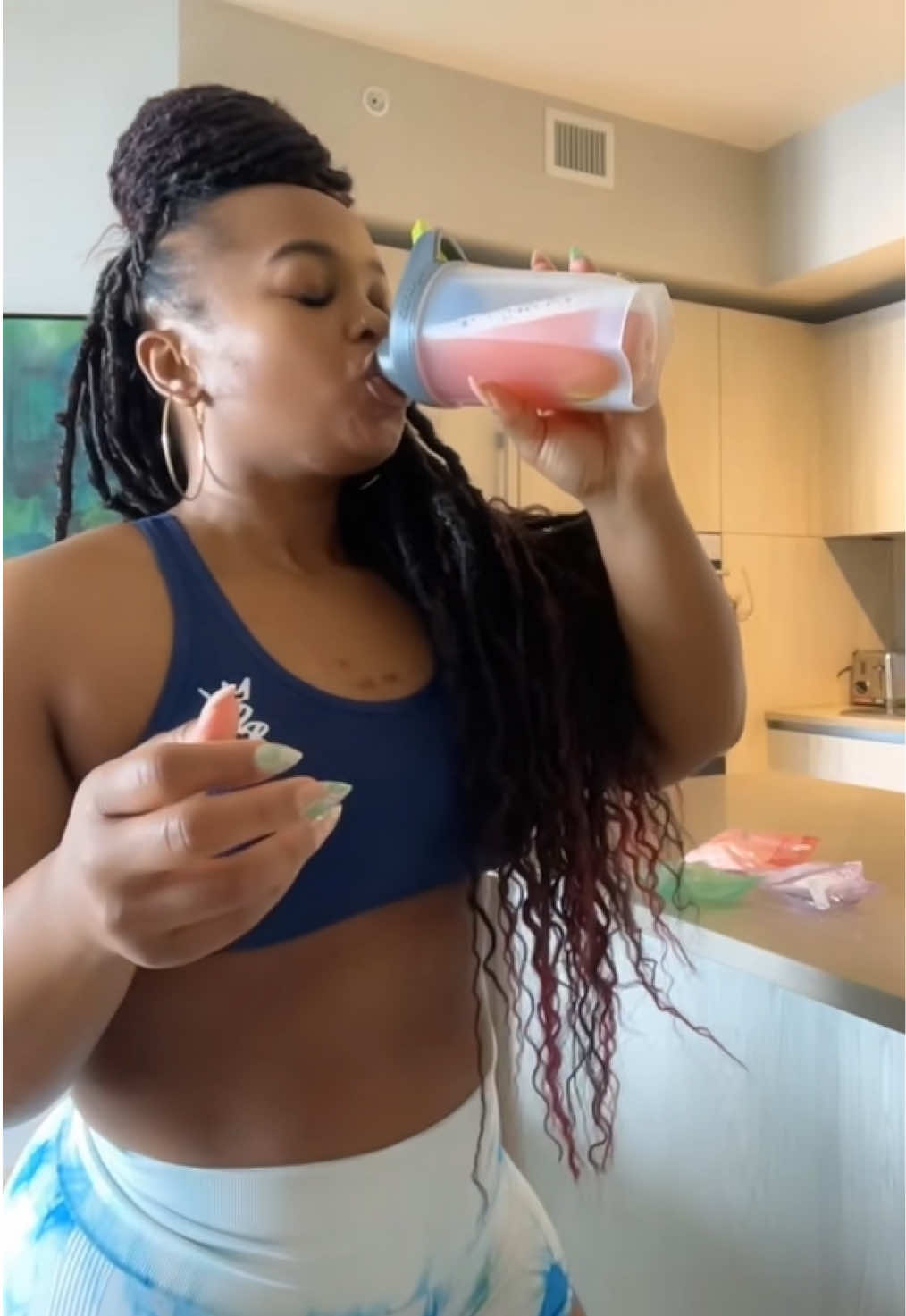 @Nikki