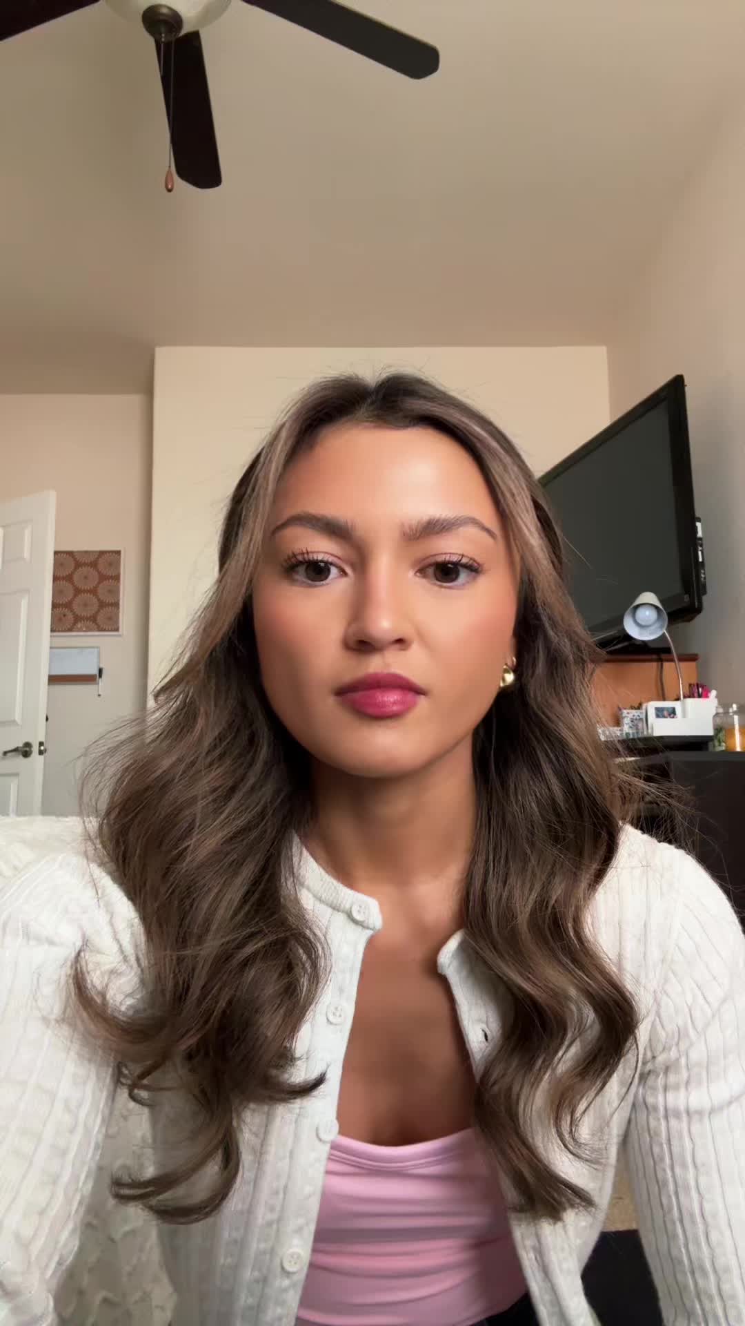 @isabella