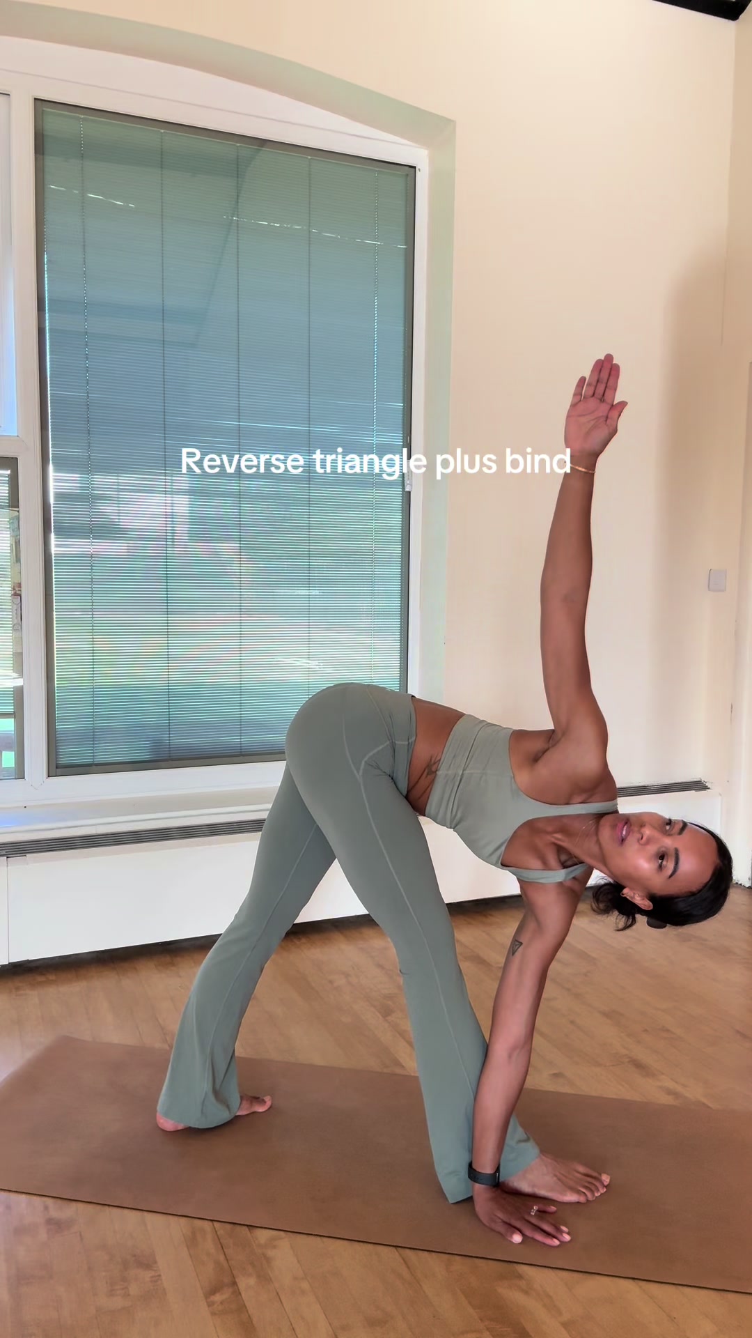 @yogavetaolivia
