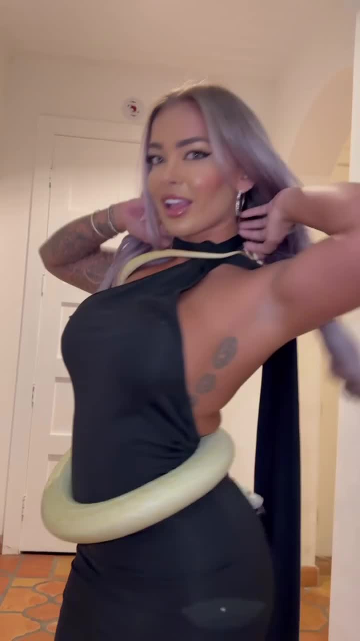 @Aurora_Hall