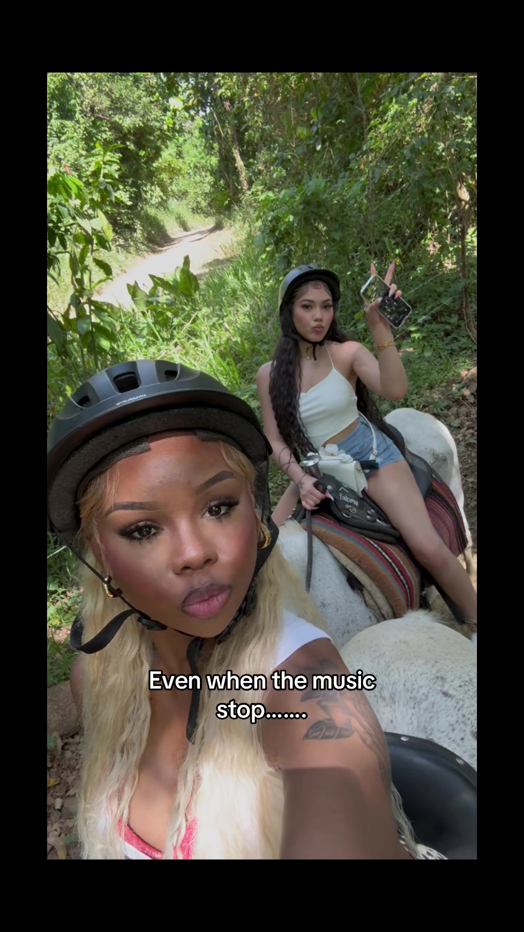 @Zarii🥰