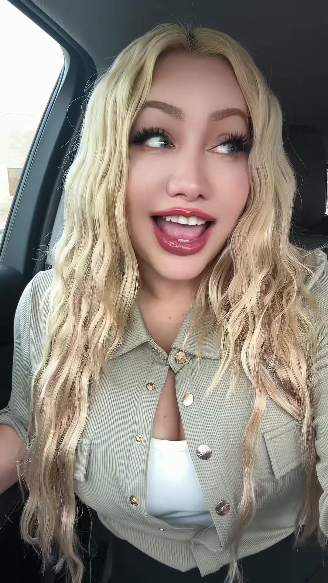 @yulmhaa