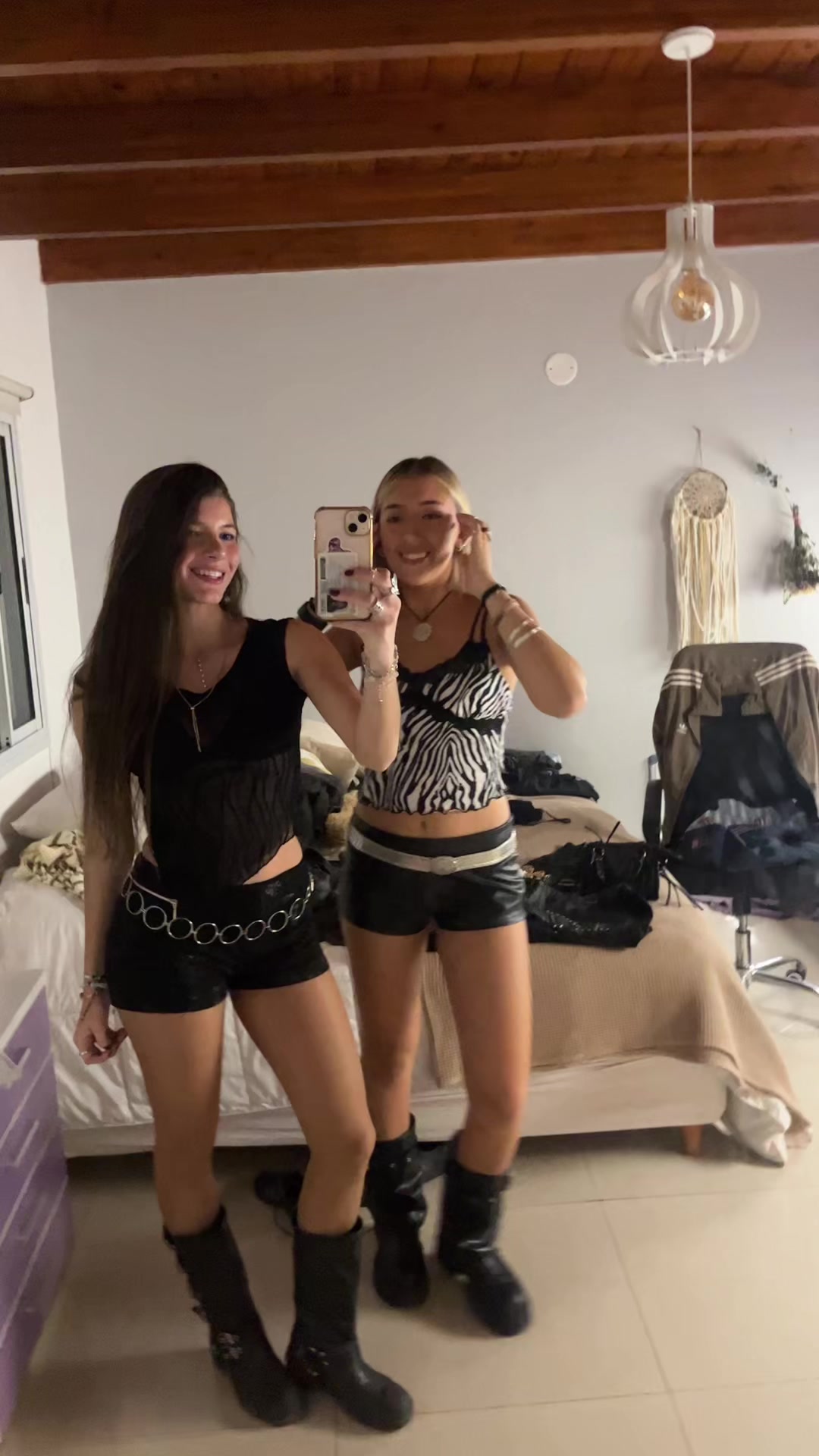 @tizianaa