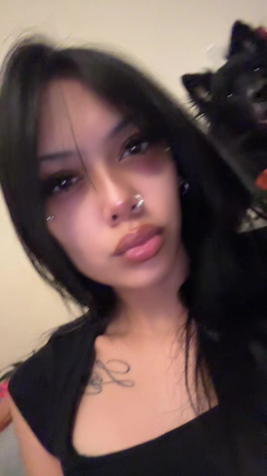 @⃟
