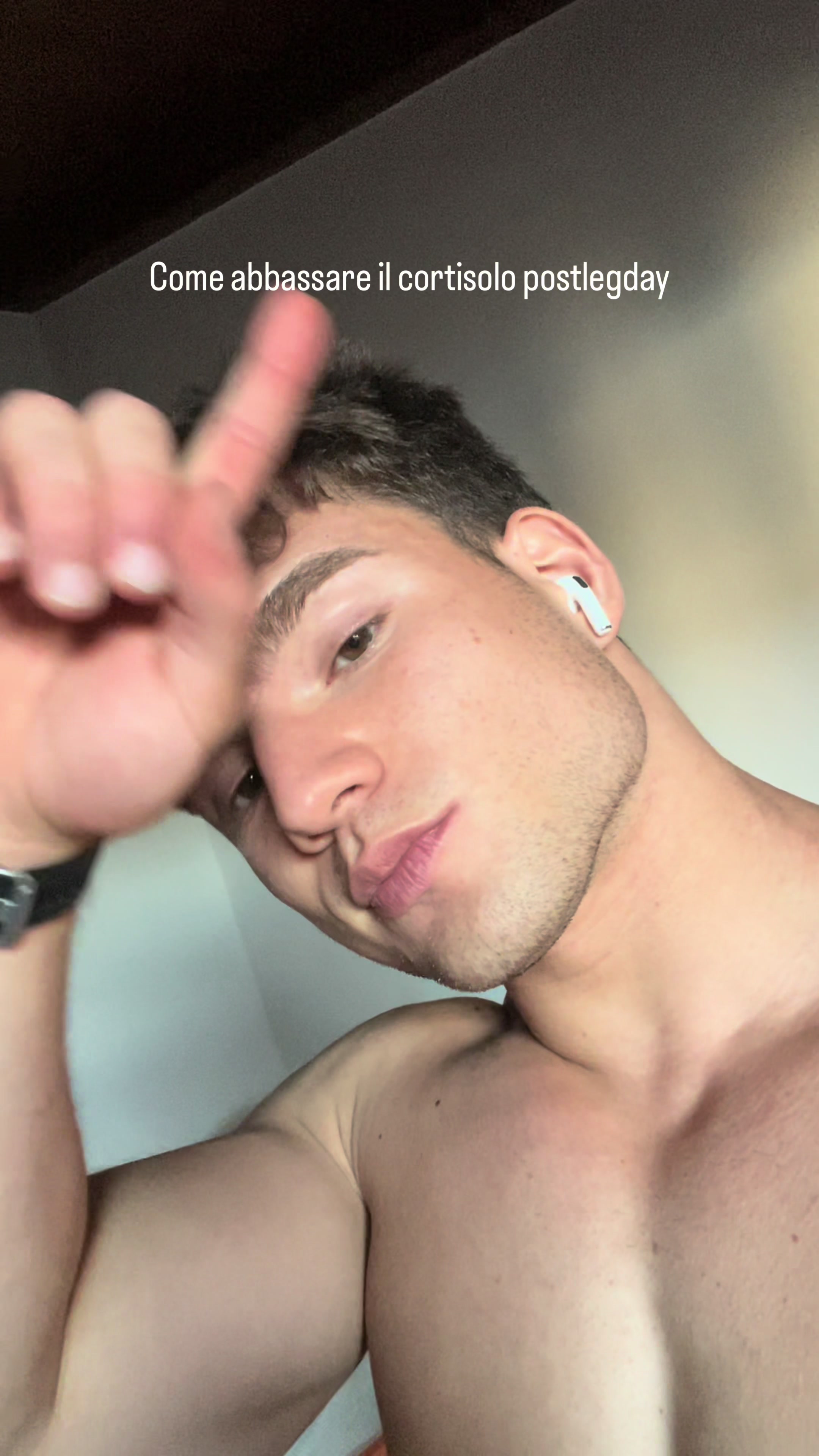 @simoù