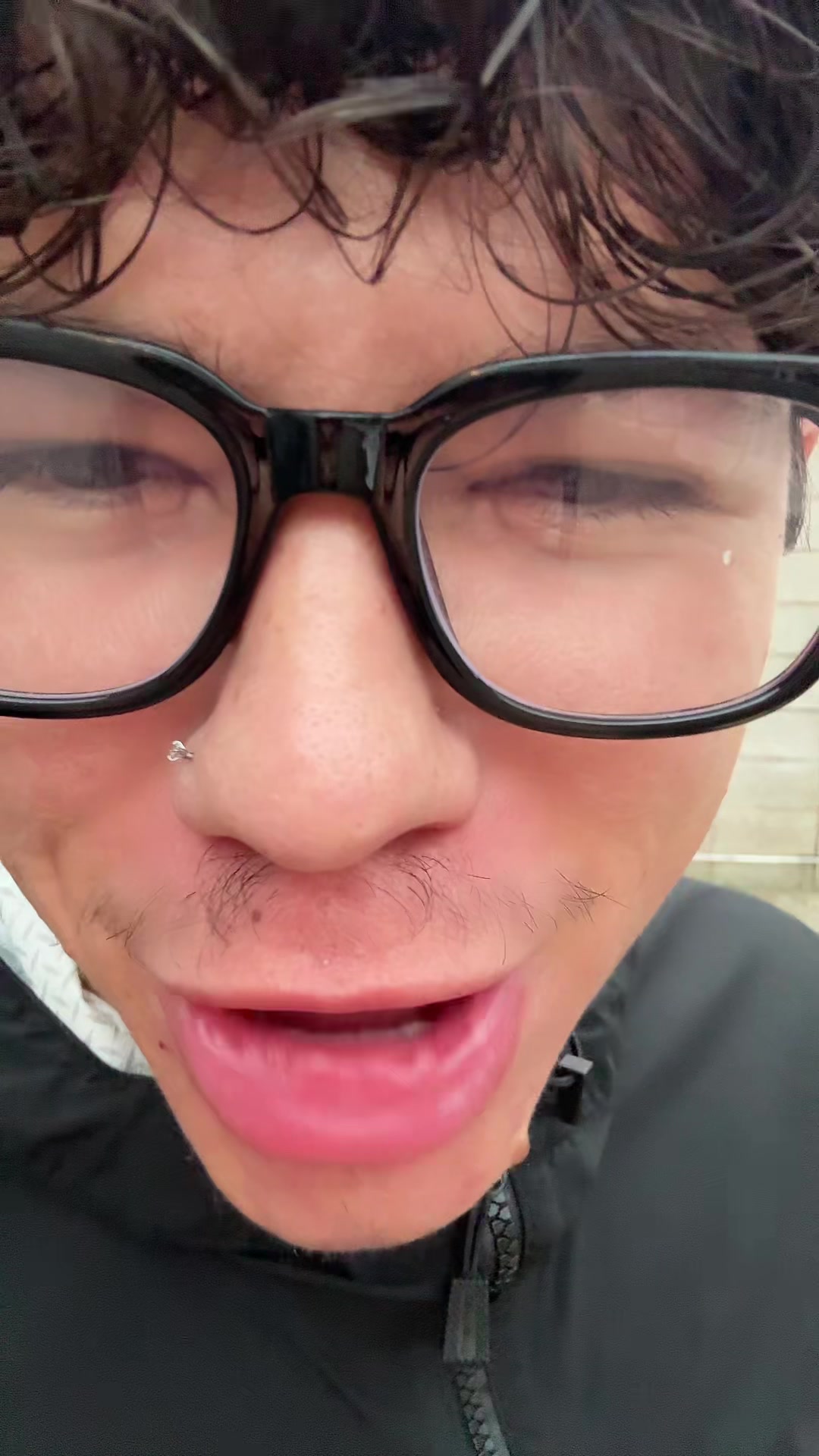 @Toni