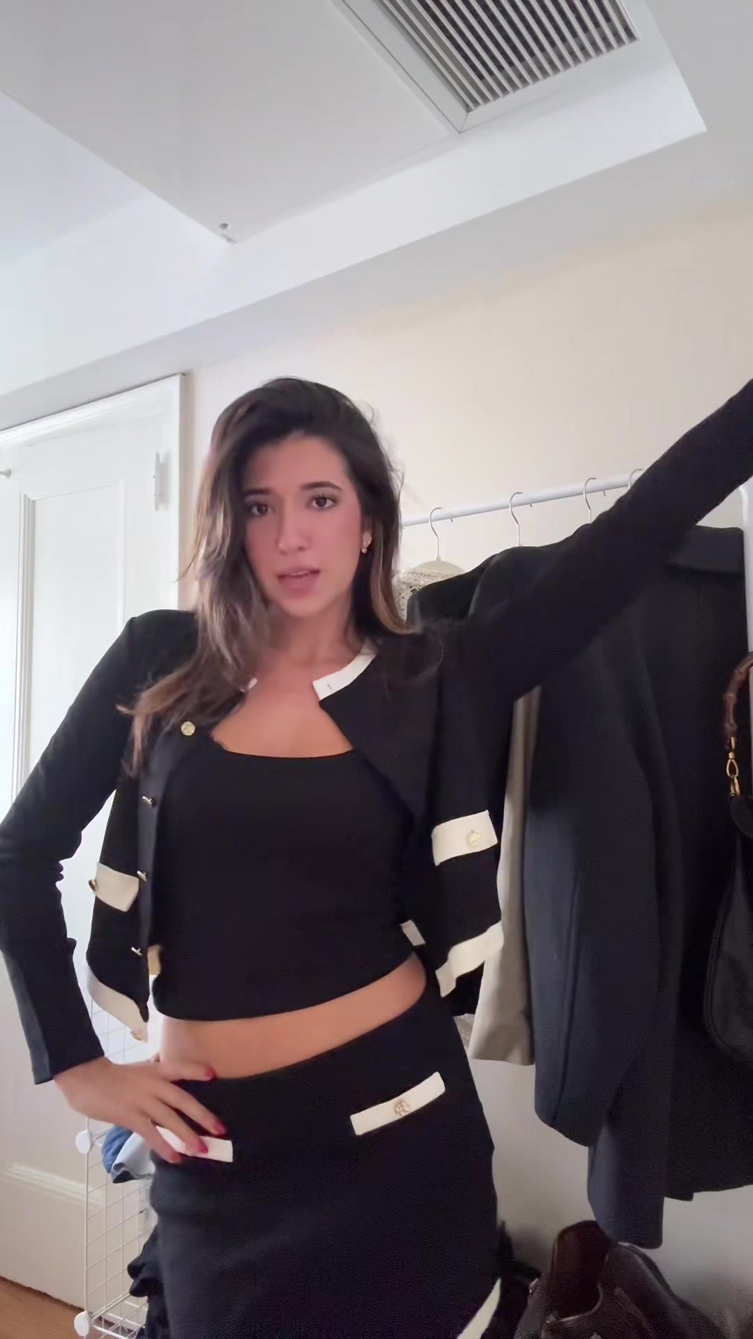 @Inessou