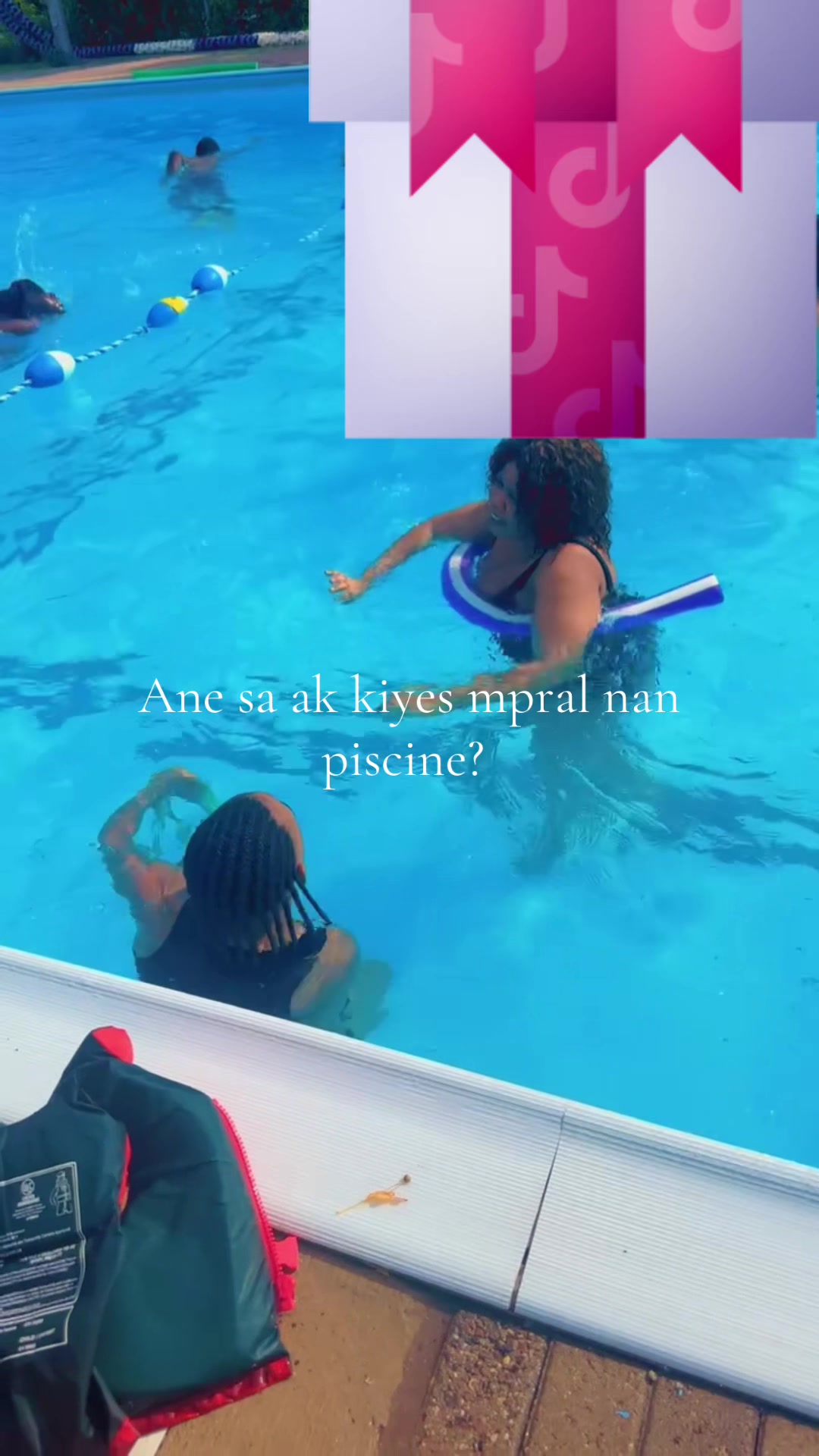 @Souriante