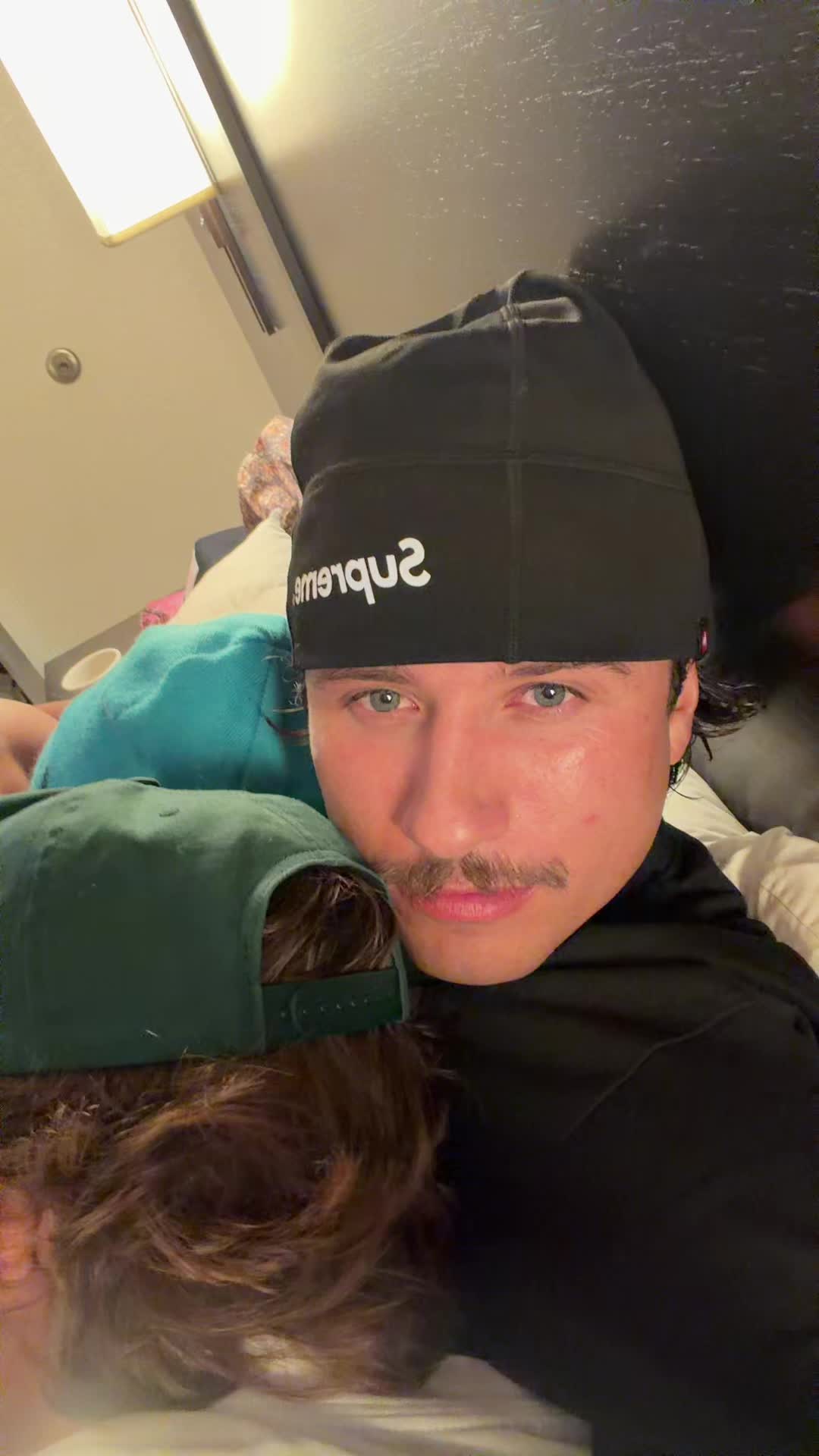 @idontknowthecoww