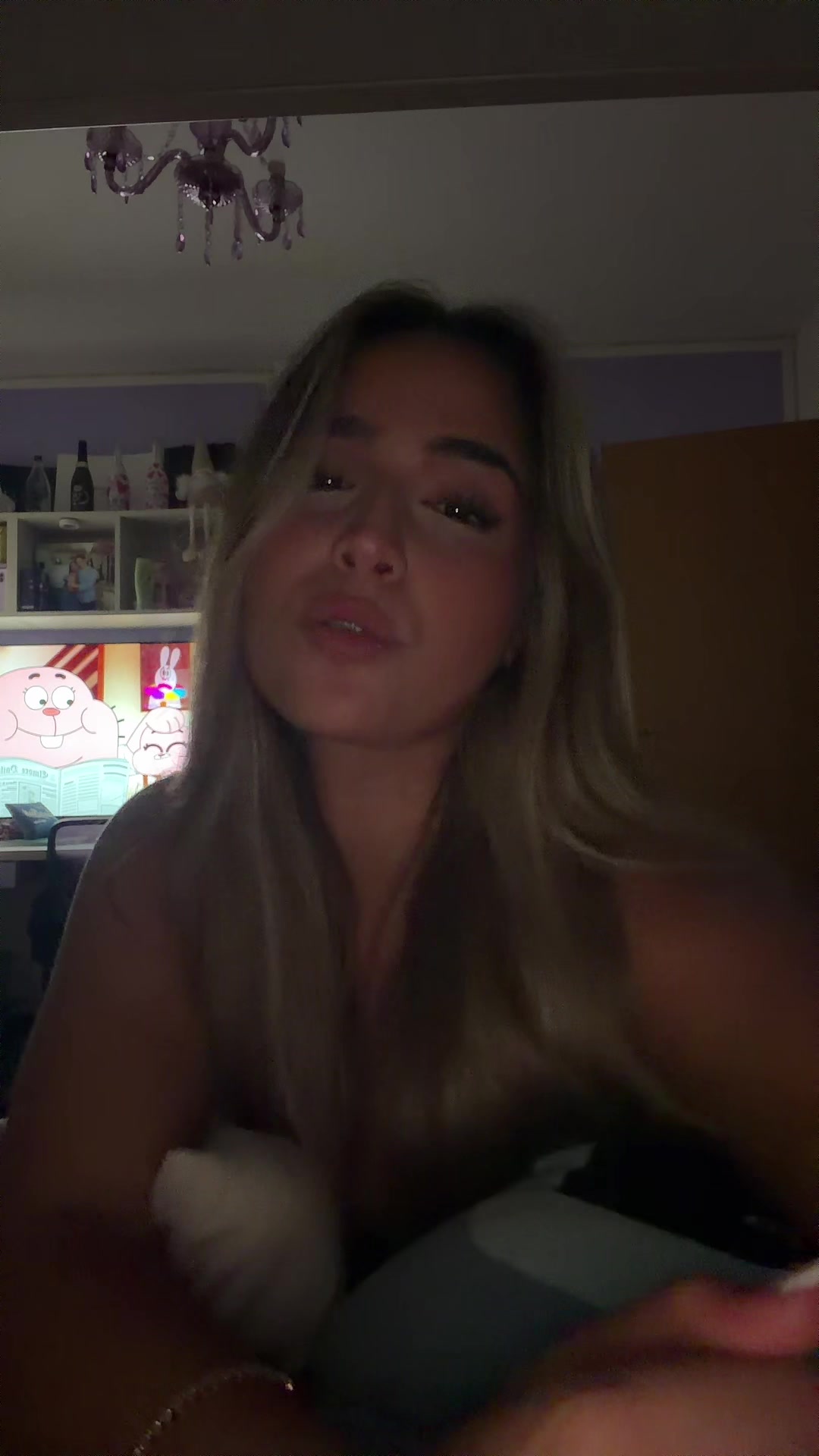 @J4D€