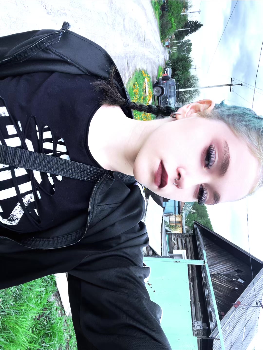 @Va❤
