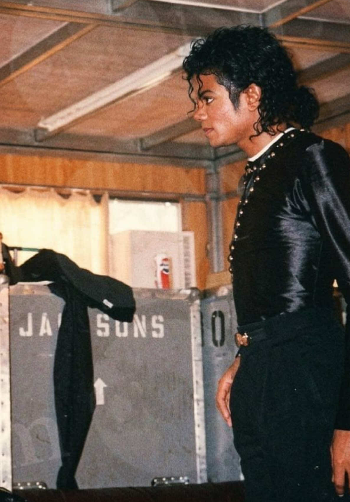 @thepinkmoonwalker