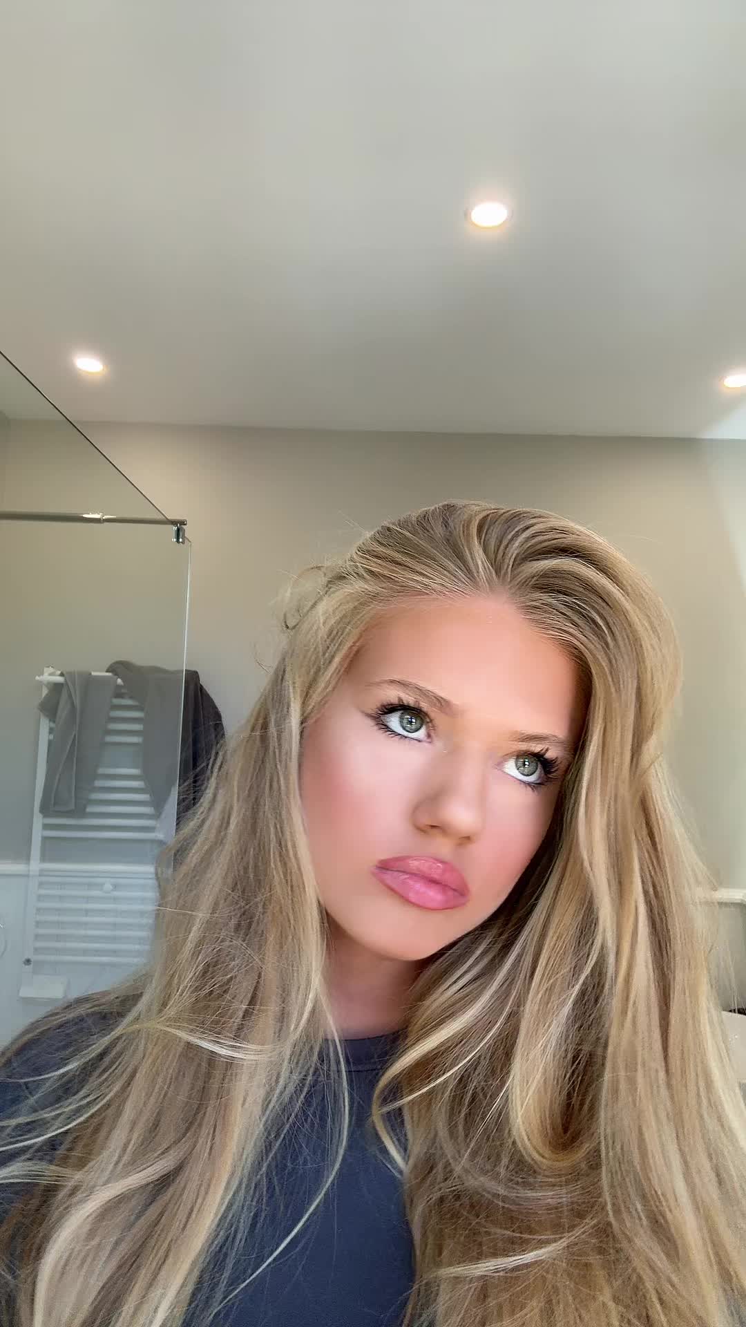 @libertylibbylib