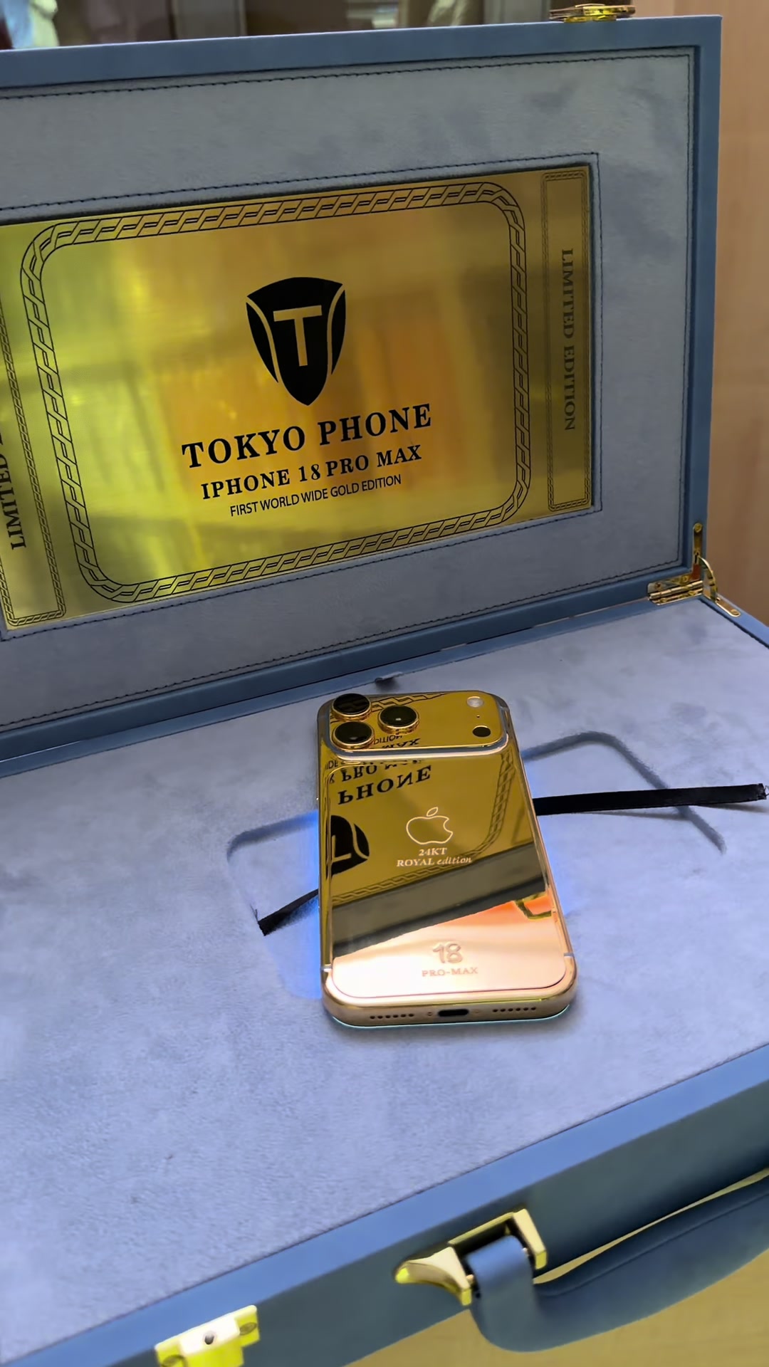 @Tokyo Phone