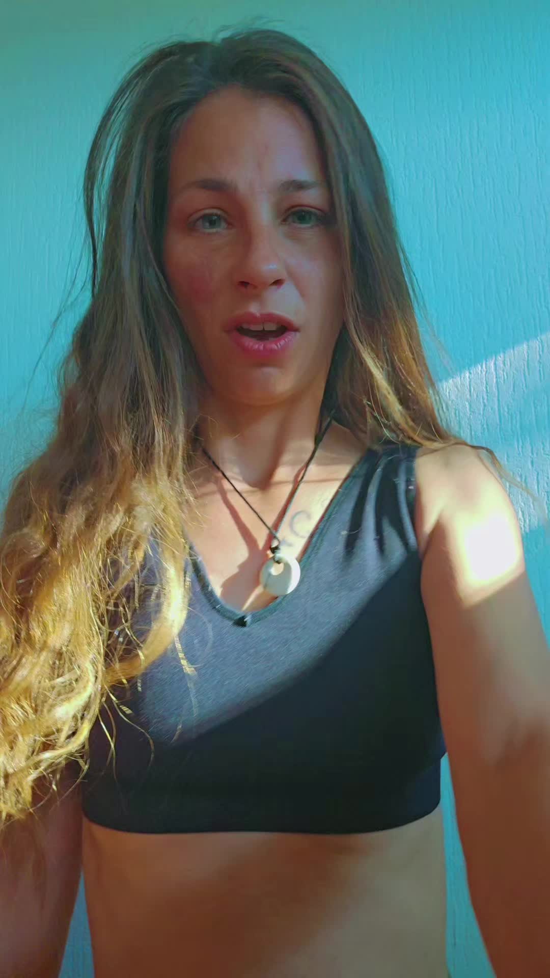 @AnnaPaula