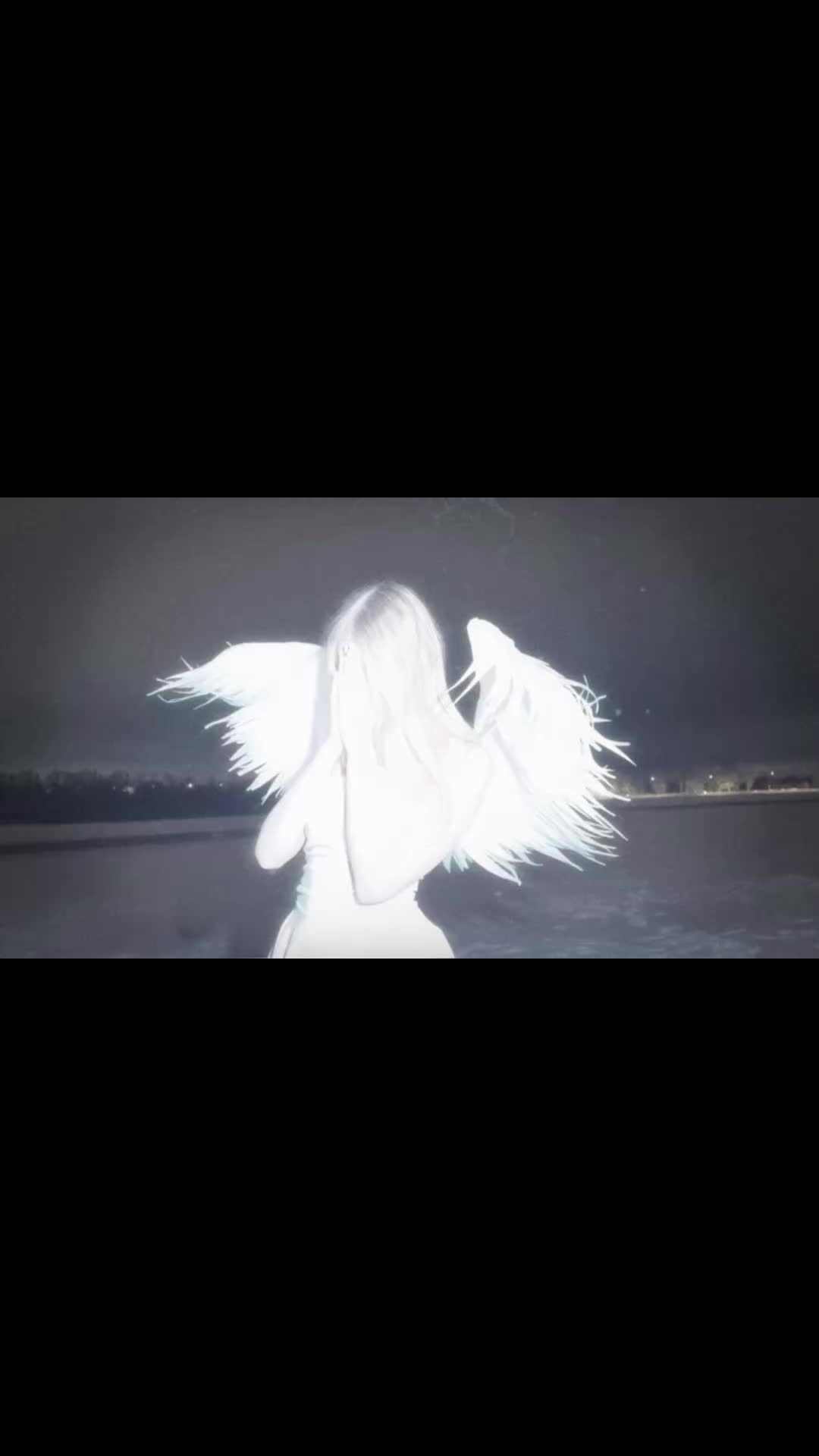 @🎀 🪽