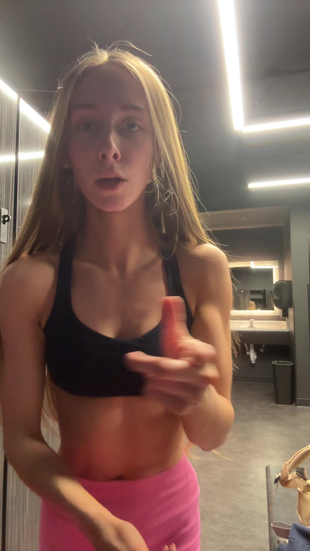 @Averyy