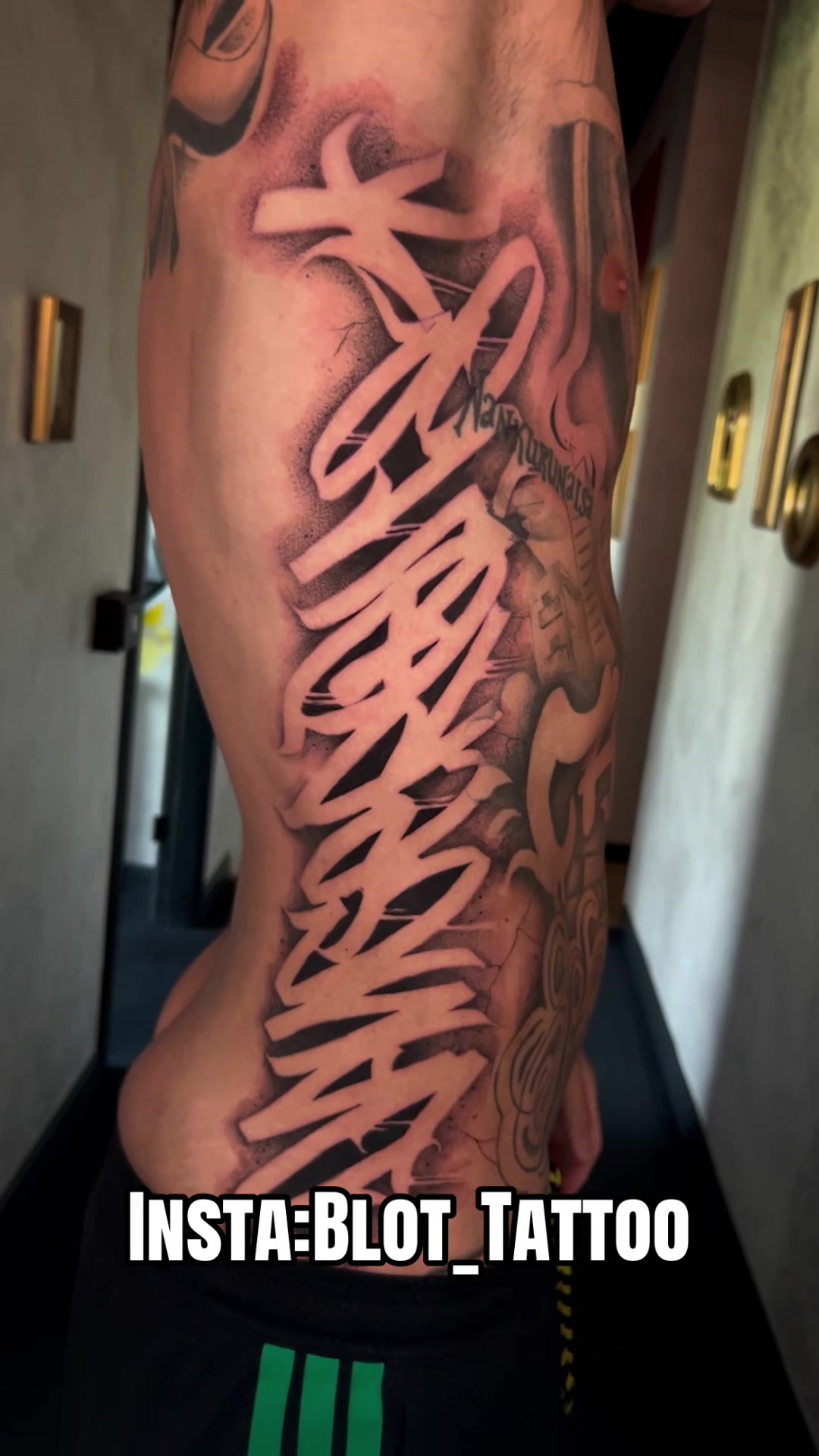 @Blot_Tattoo