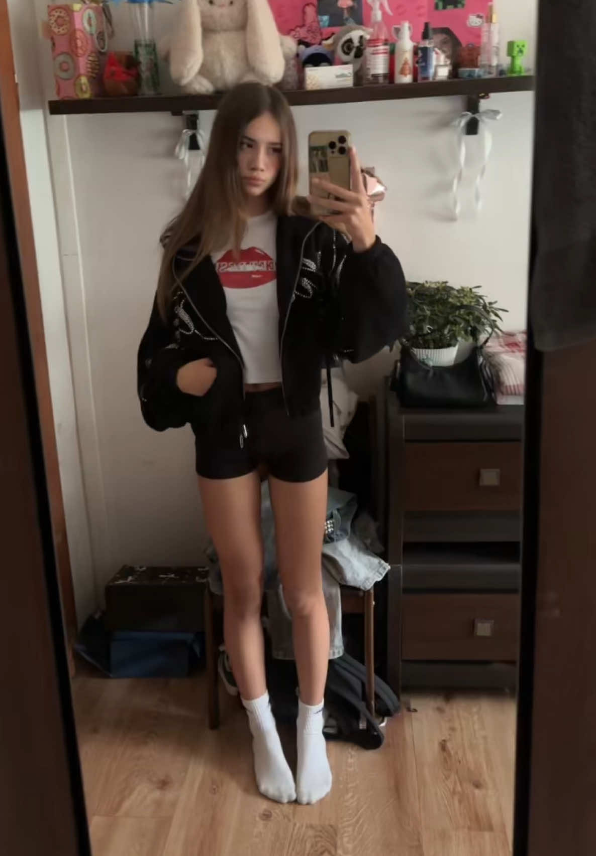 @𝓥𝓲𝓶𝓪