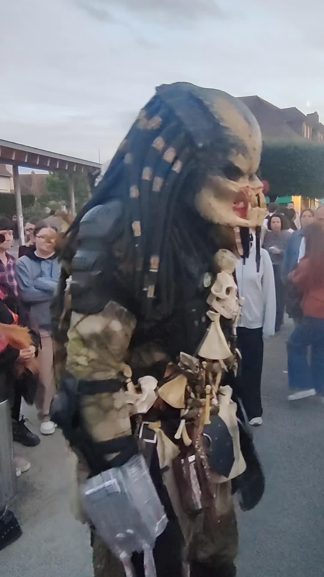 @lee villain prédator 👽👅😁
