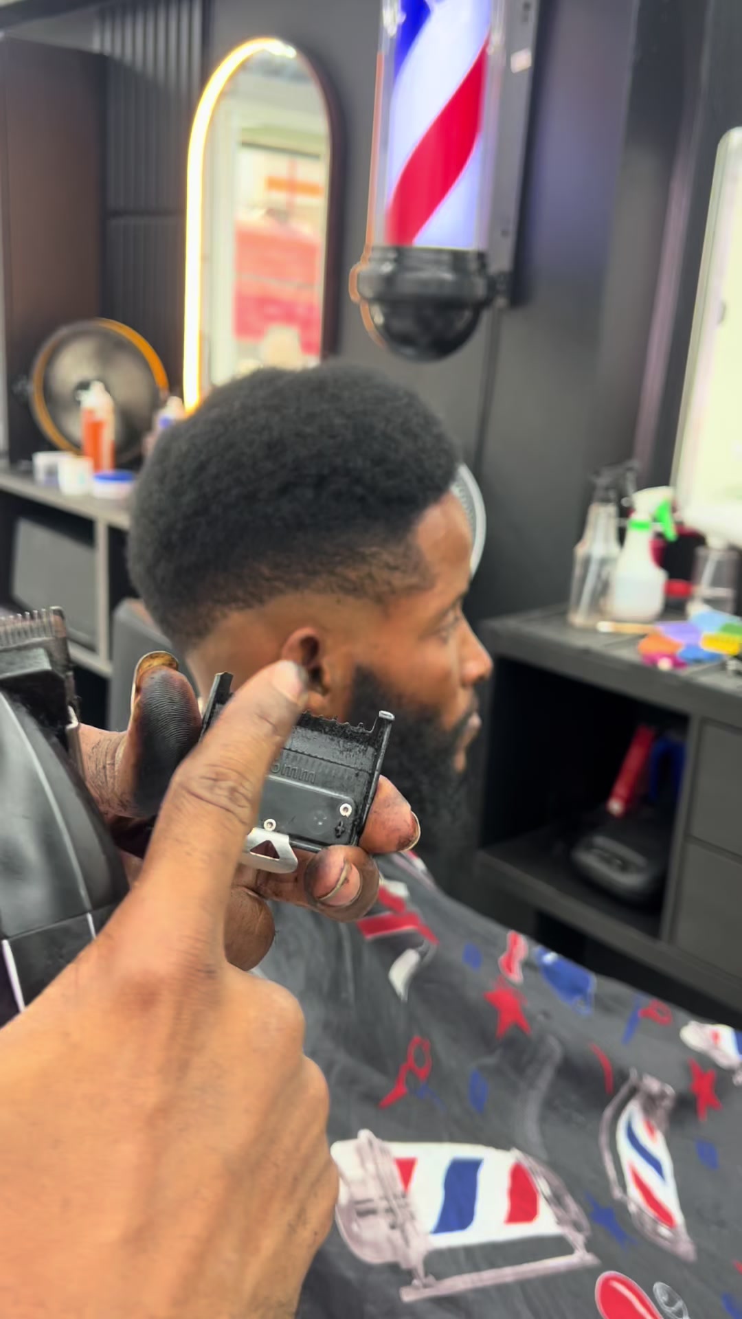 @fabricedort Barber